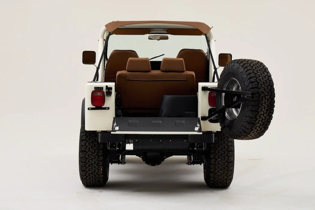 JeepCJ7_NoGraphics_19.jpeg