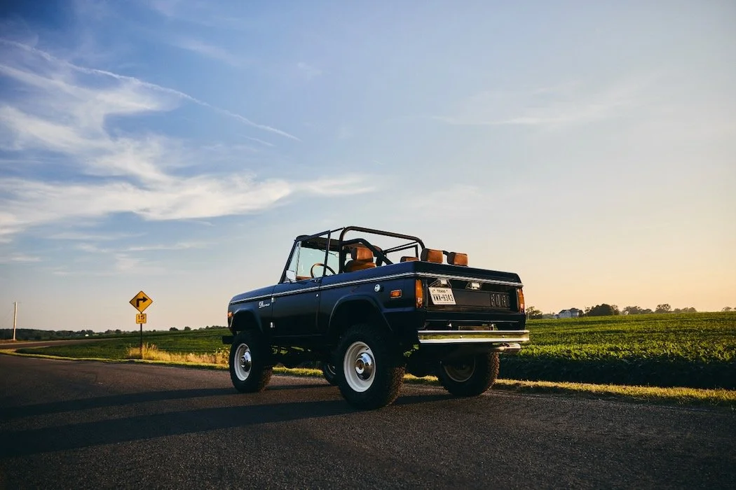 Navy-Coyote-Bronco_With-Trim_50.jpeg