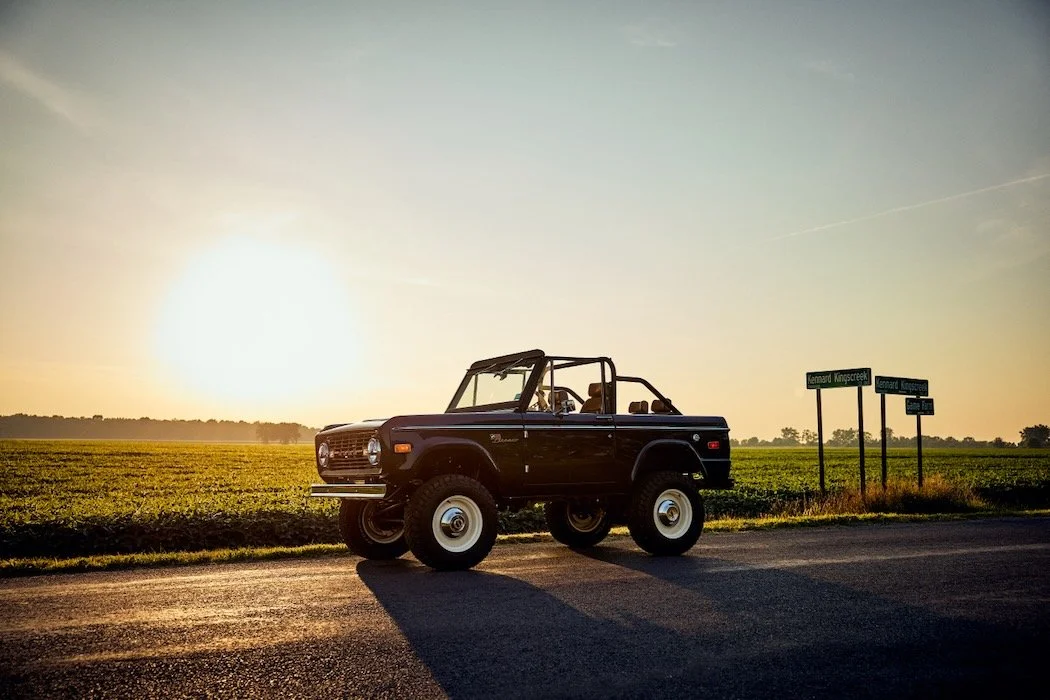 Navy-Coyote-Bronco_With-Trim_49.jpeg