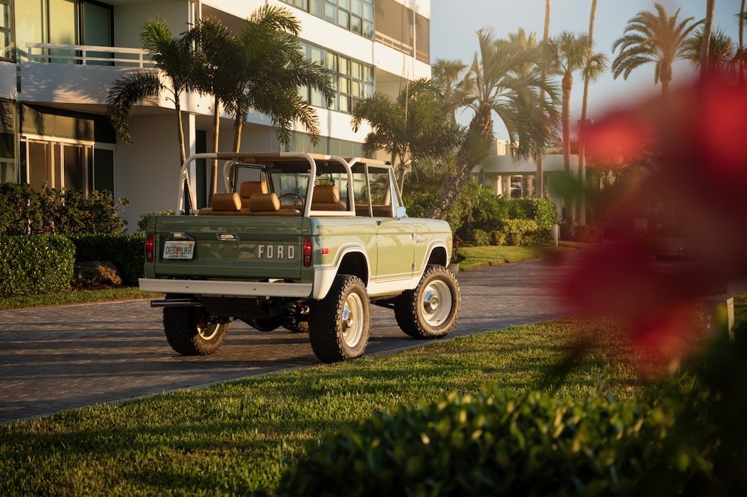 GreenBlueBronco_4.jpeg