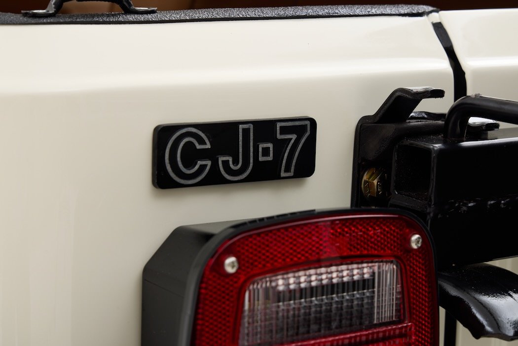 JeepCJ7_NoGraphics_26.jpeg