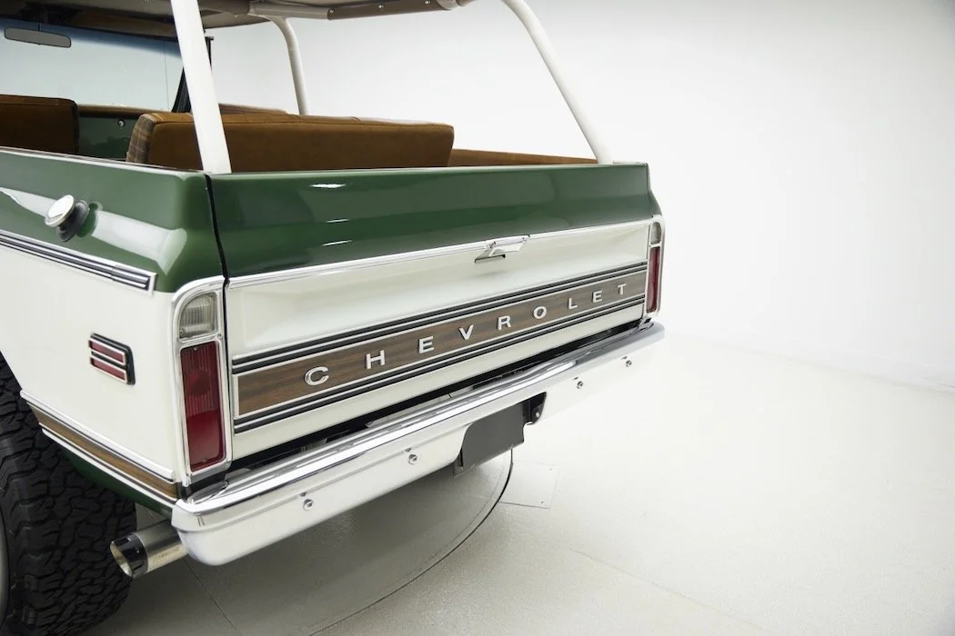 Chevy_K5_GreenTan_153.jpeg