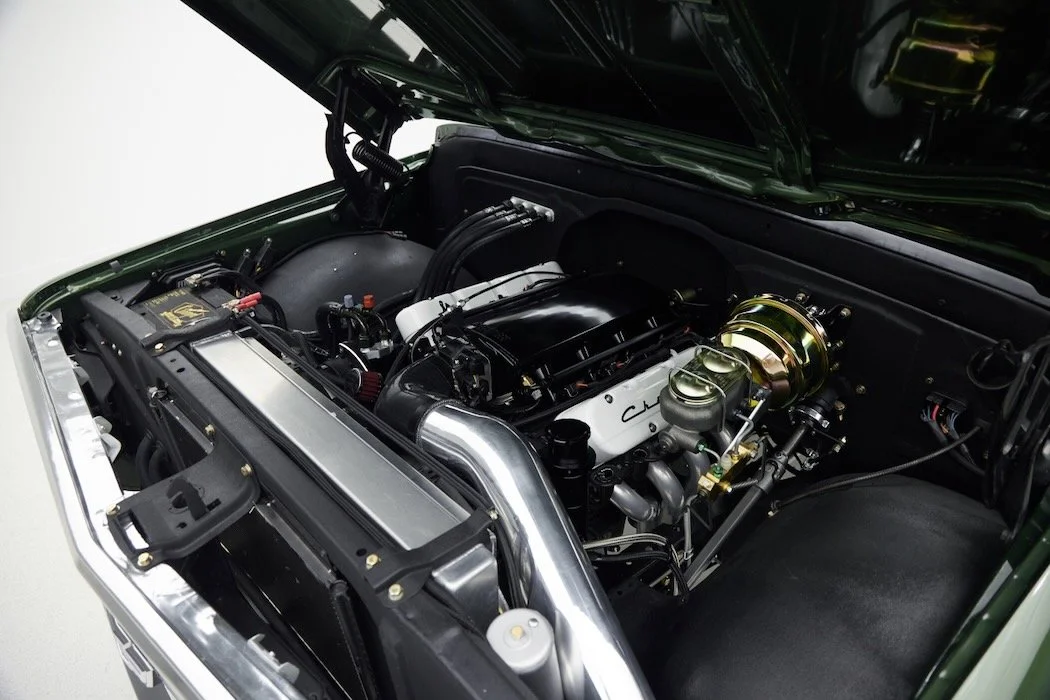 Chevy_K5_GreenTan_150.jpeg