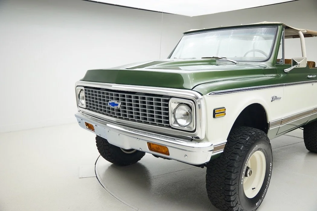 Chevy_K5_GreenTan_124.jpeg