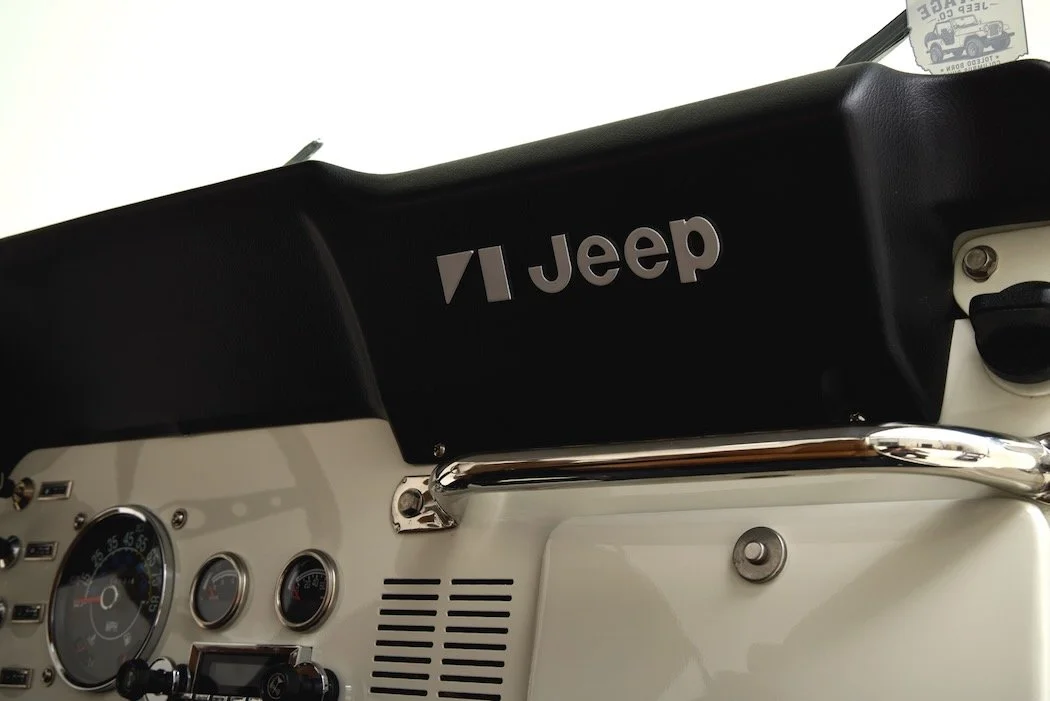 JeepCJ7_NoGraphics_22.jpeg