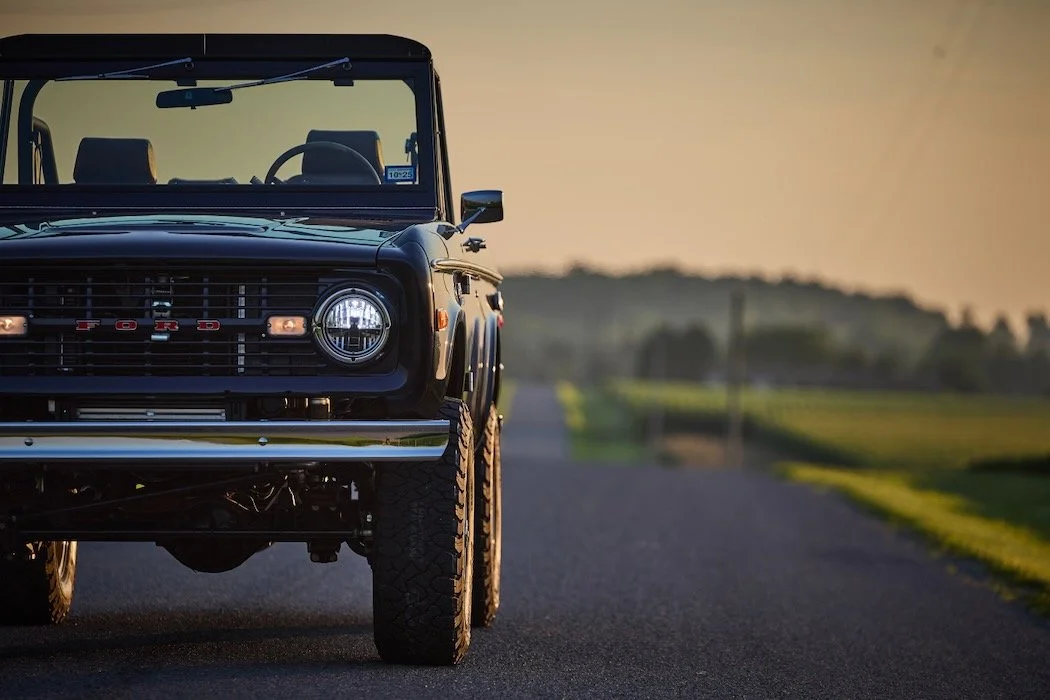 Navy-Coyote-Bronco_With-Trim_54.jpeg