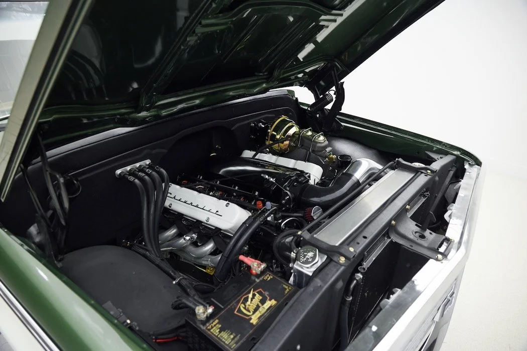 Chevy_K5_GreenTan_148.jpeg