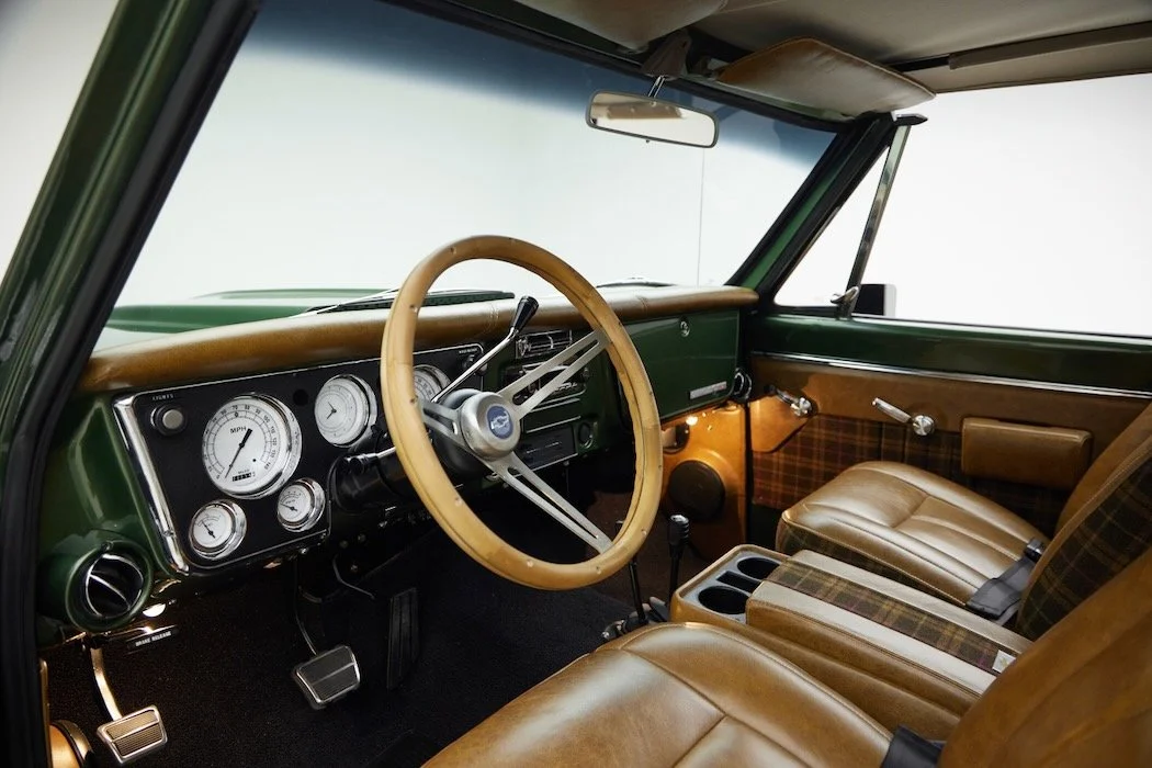 Chevy_K5_GreenTan_160.jpeg