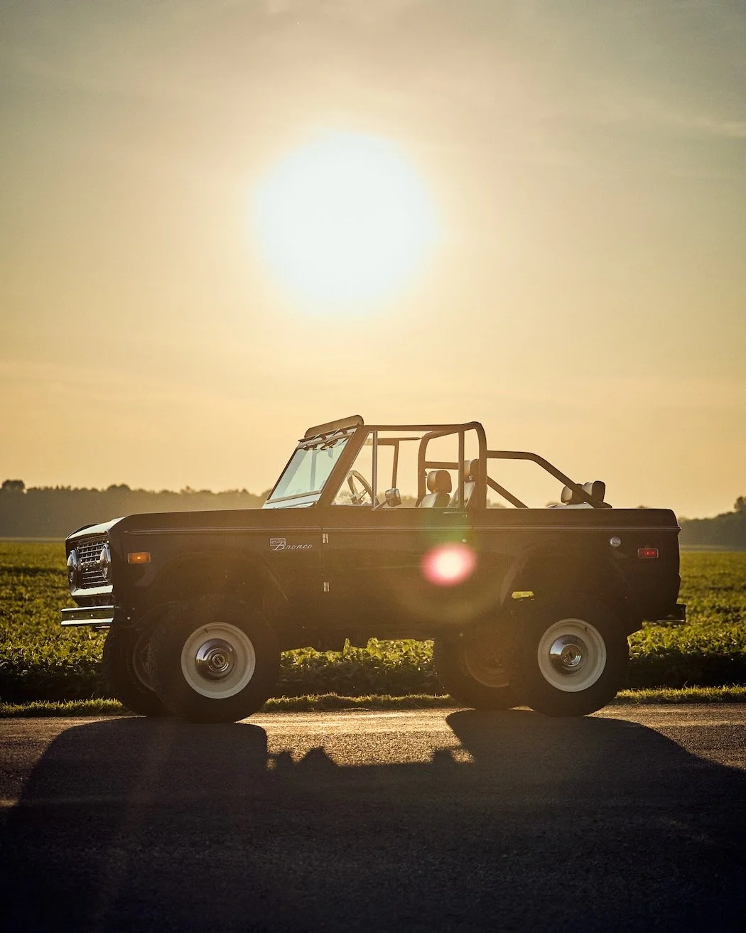 Navy-Coyote-Bronco_With-Trim_44.jpeg