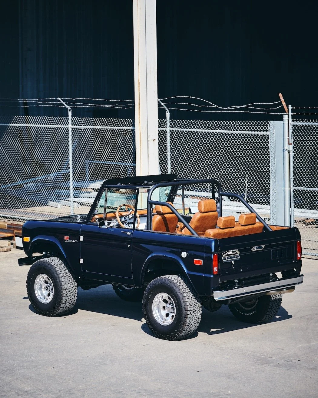 Navy-Coyote-Bronco_No-Trim_33.jpeg