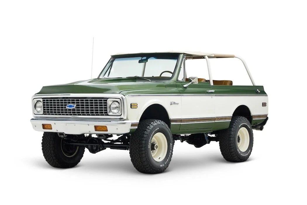 Chevy_K5_GreenTan_3.jpeg
