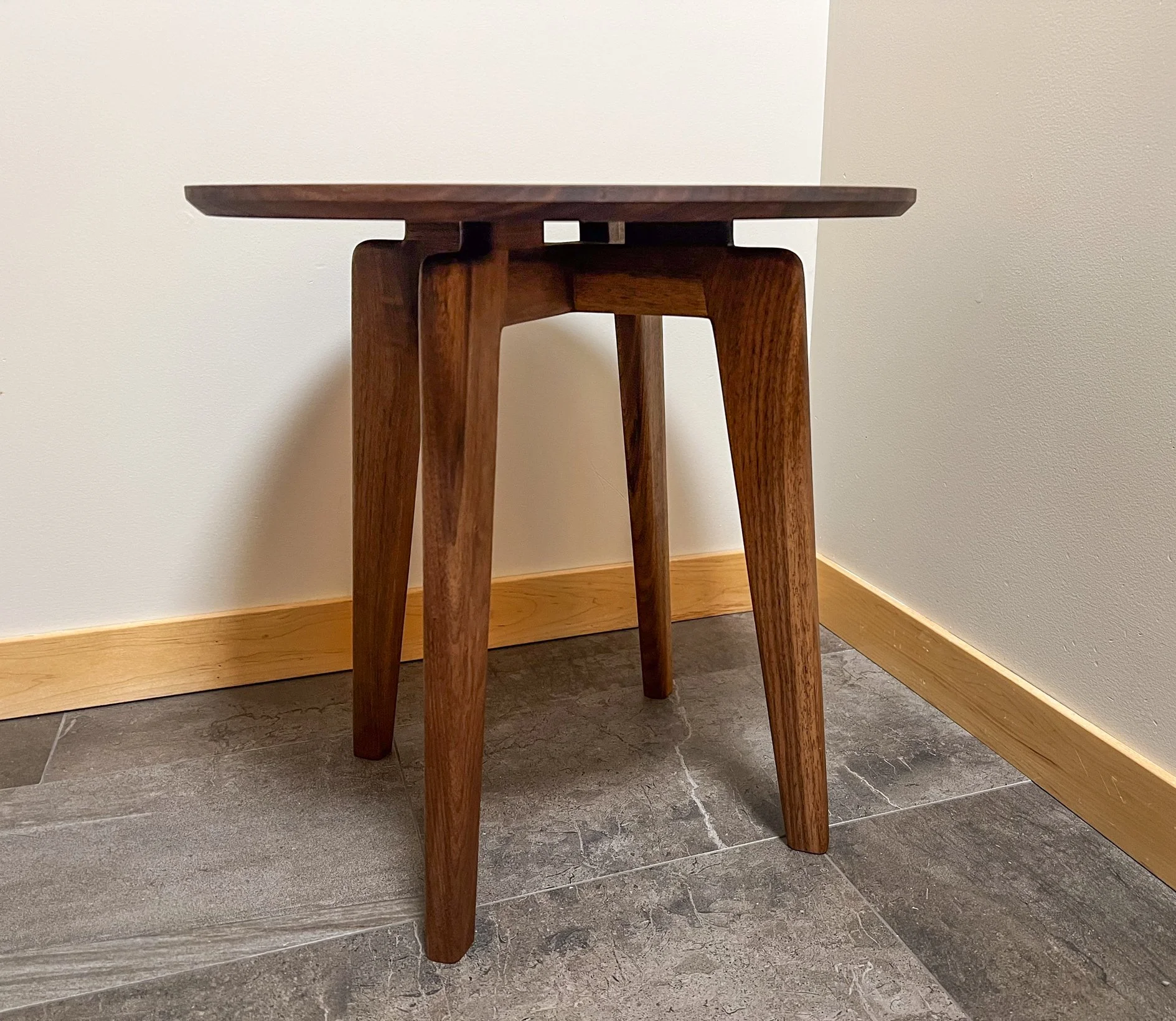 Background Mike-44.jpg