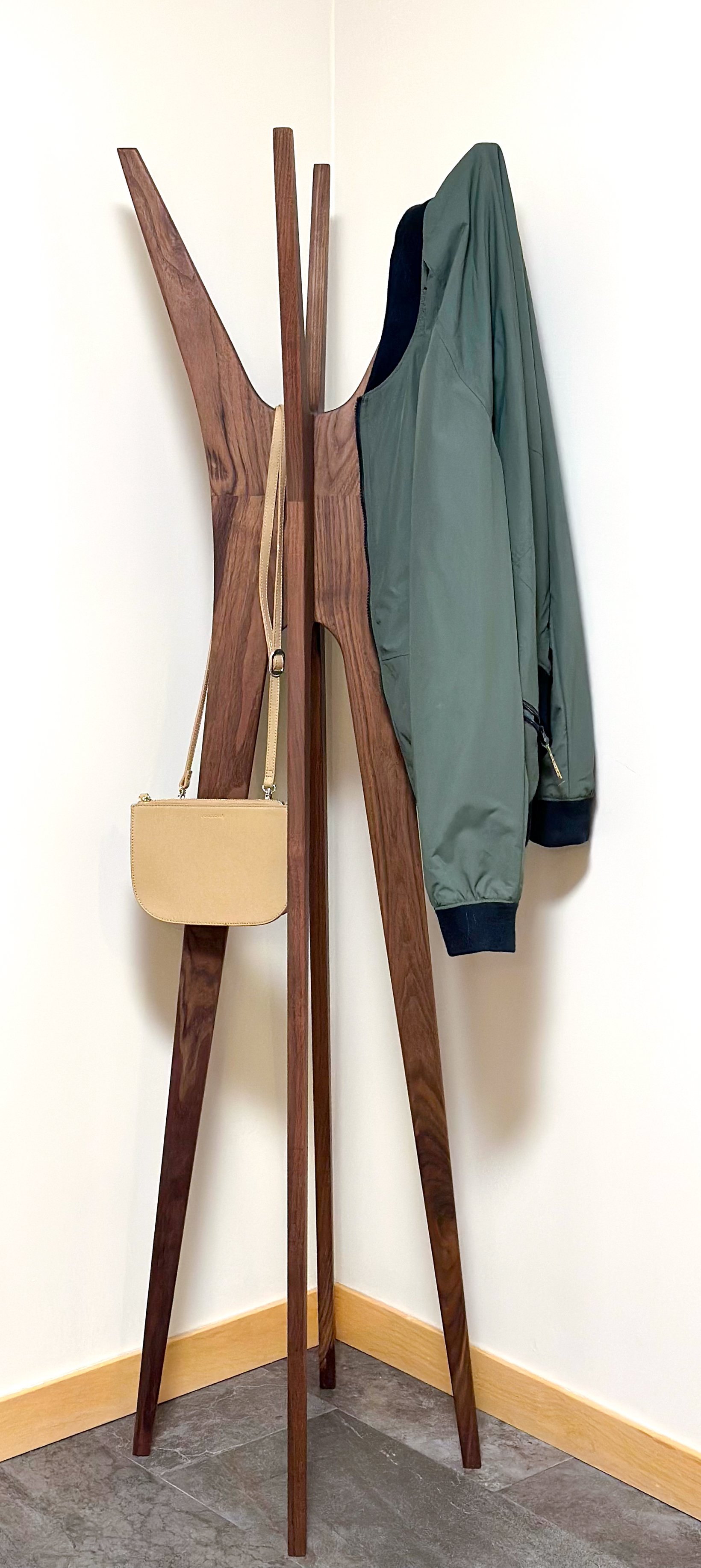 Background Mike-54.jpg