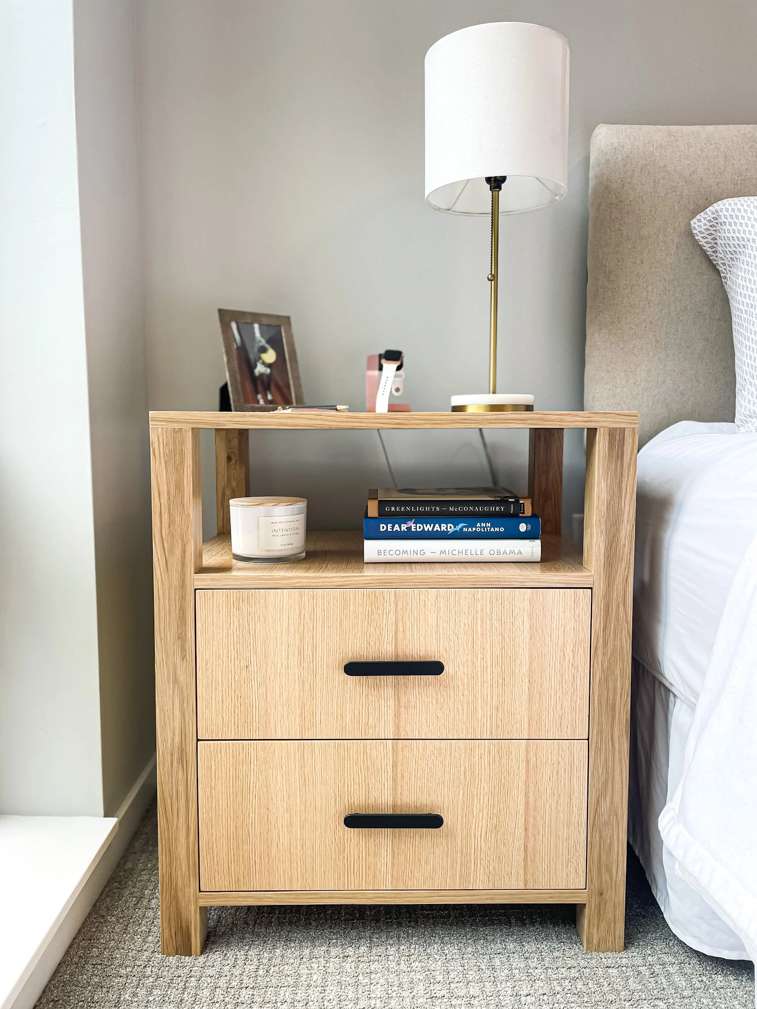 Ponzy Nightstand