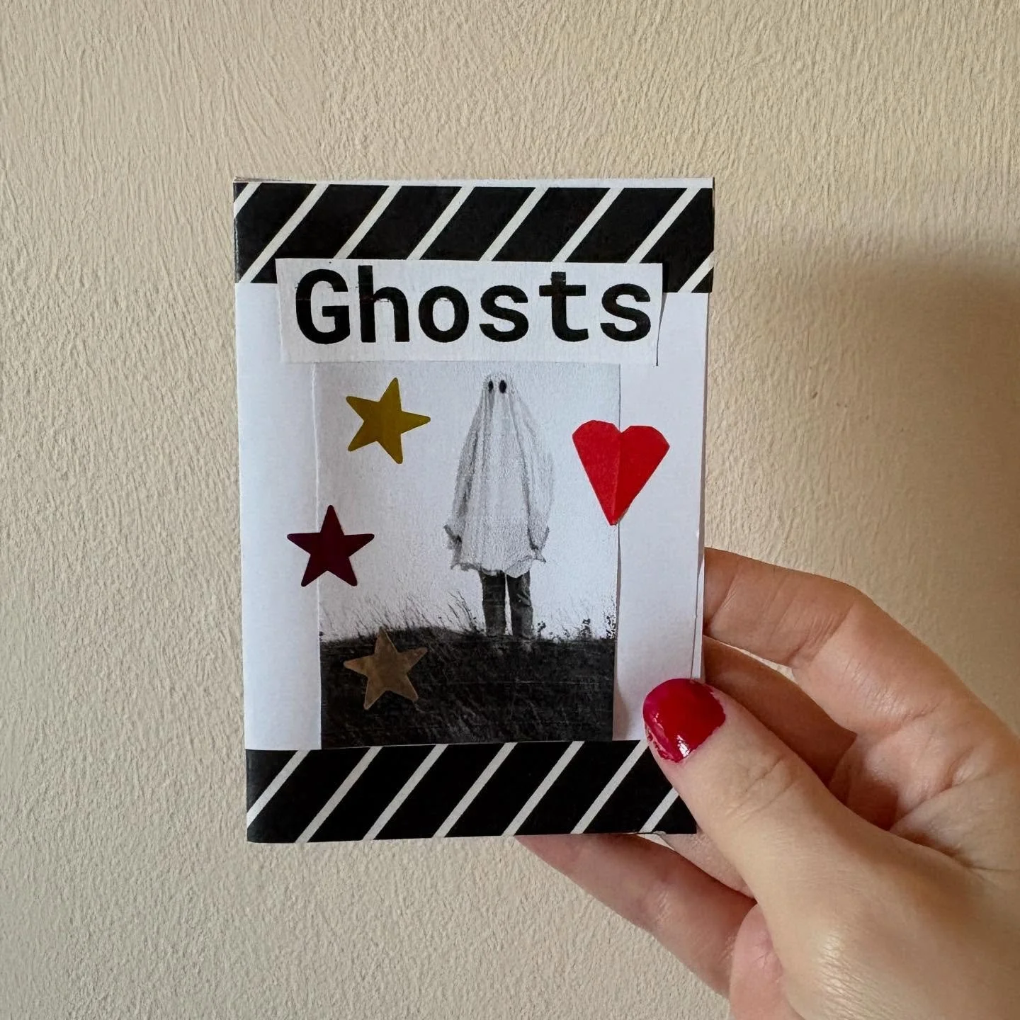 New year, same spook. 

This isn&rsquo;t the zine I thought it would be so maybe more ghost zines to come. Content explores feeling unheard/seen so take care if that&rsquo;s a tough subject ❤️. 

Music description: this is a lofi version of the song 