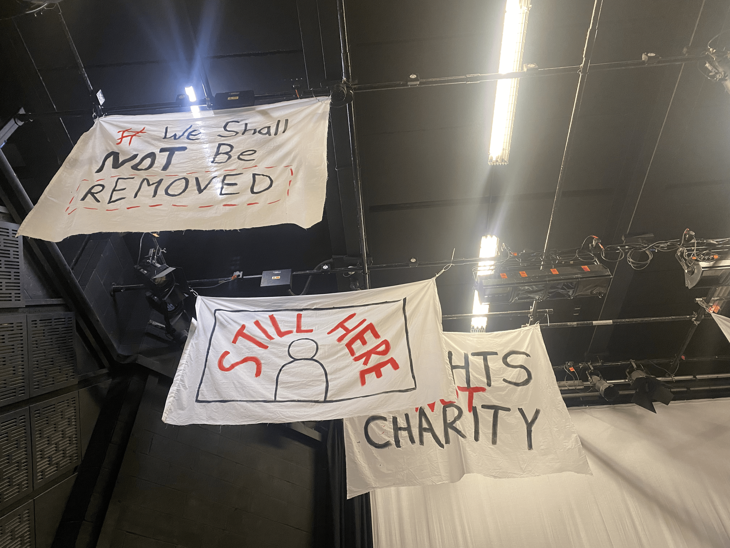 Contact: DISplay (banners by Ellie Ferguson) 