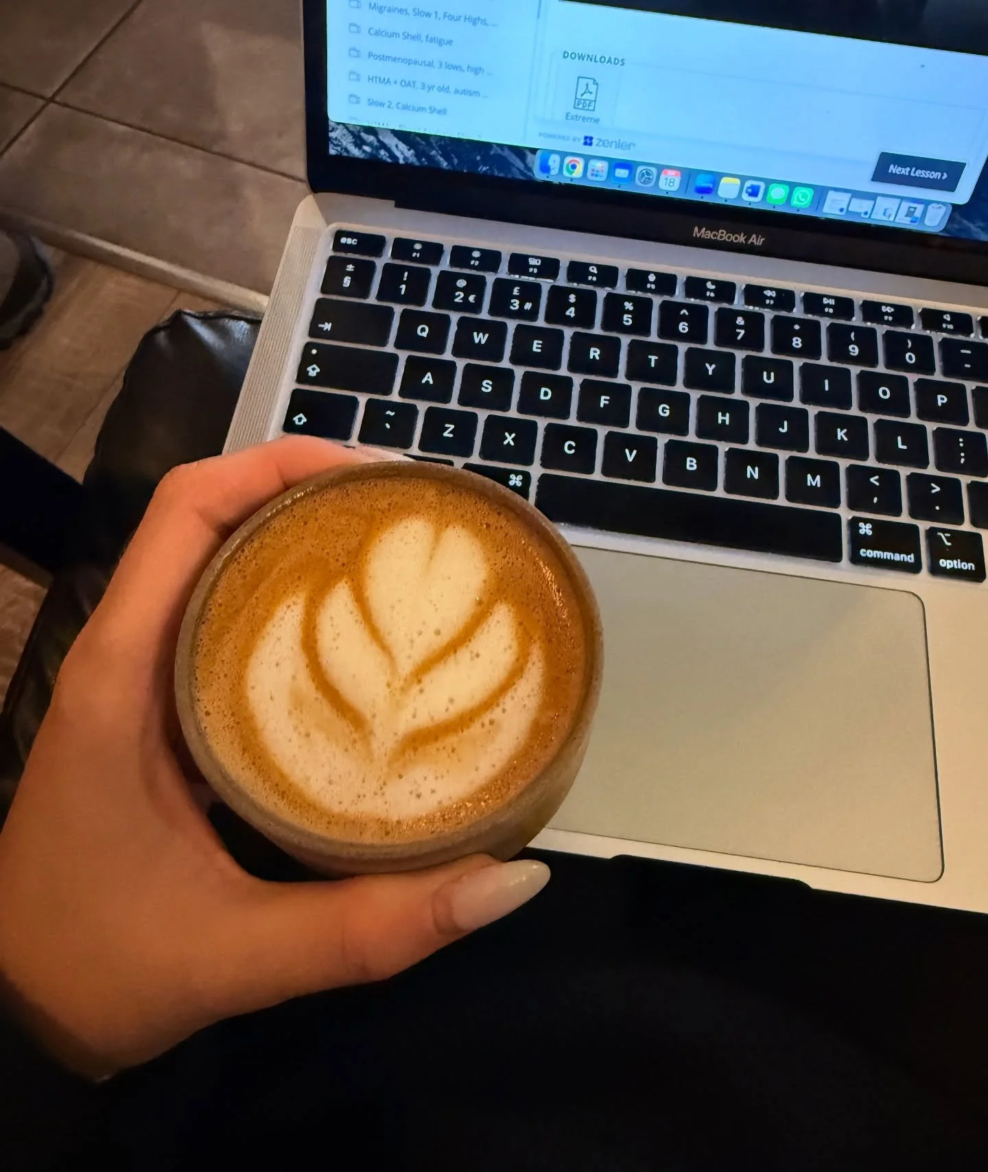 A bit of life and work recently&hellip;

☕️ Coffee shop work days
🥞 High protein and fibre buckwheat pancakes
🍪 Raw cookie dough with clean ingredients &ndash; these were so good
🧪 HTMA results back for a new client &ndash; giving them clarity on 