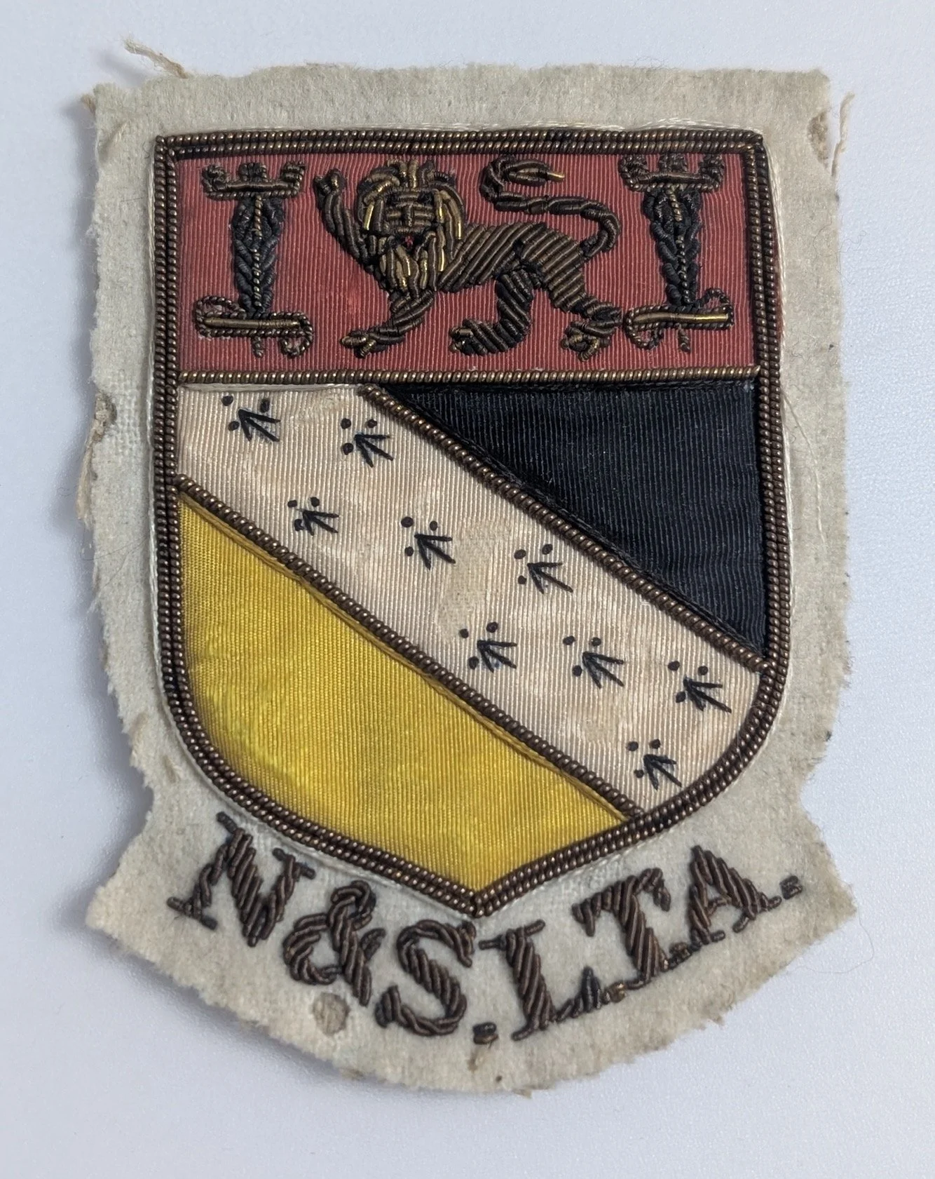 A image of one of the original emblems of the club