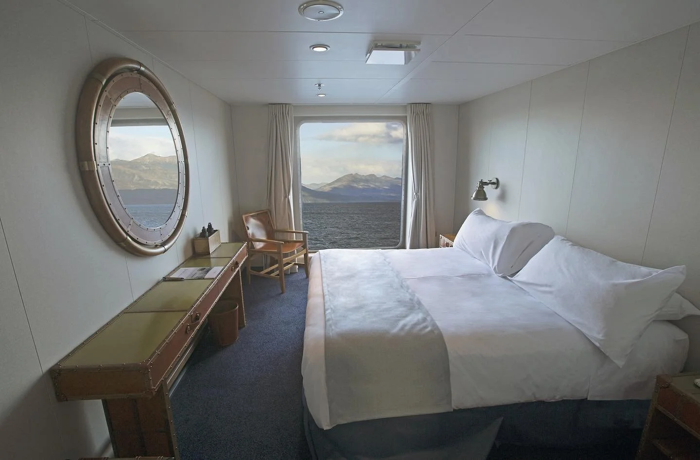 Australis Cruises 5.jpg