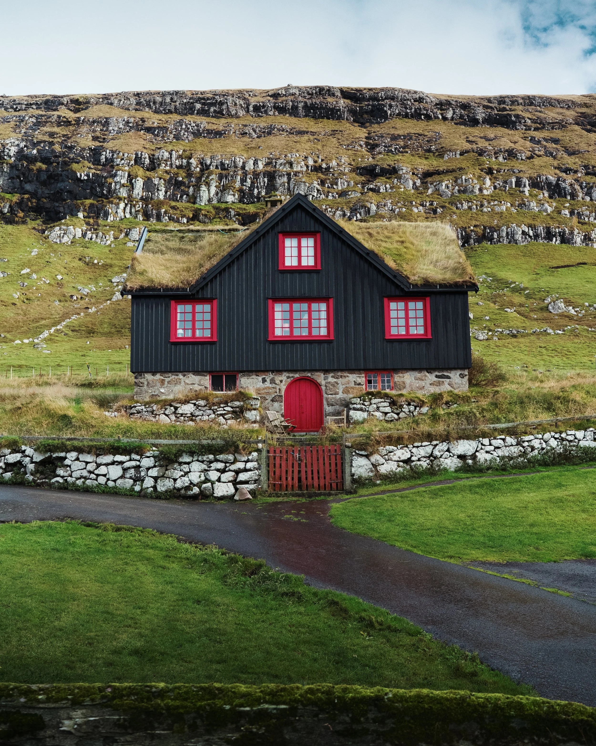 Unearth_Faroe Islands_PHOTO-41.jpg
