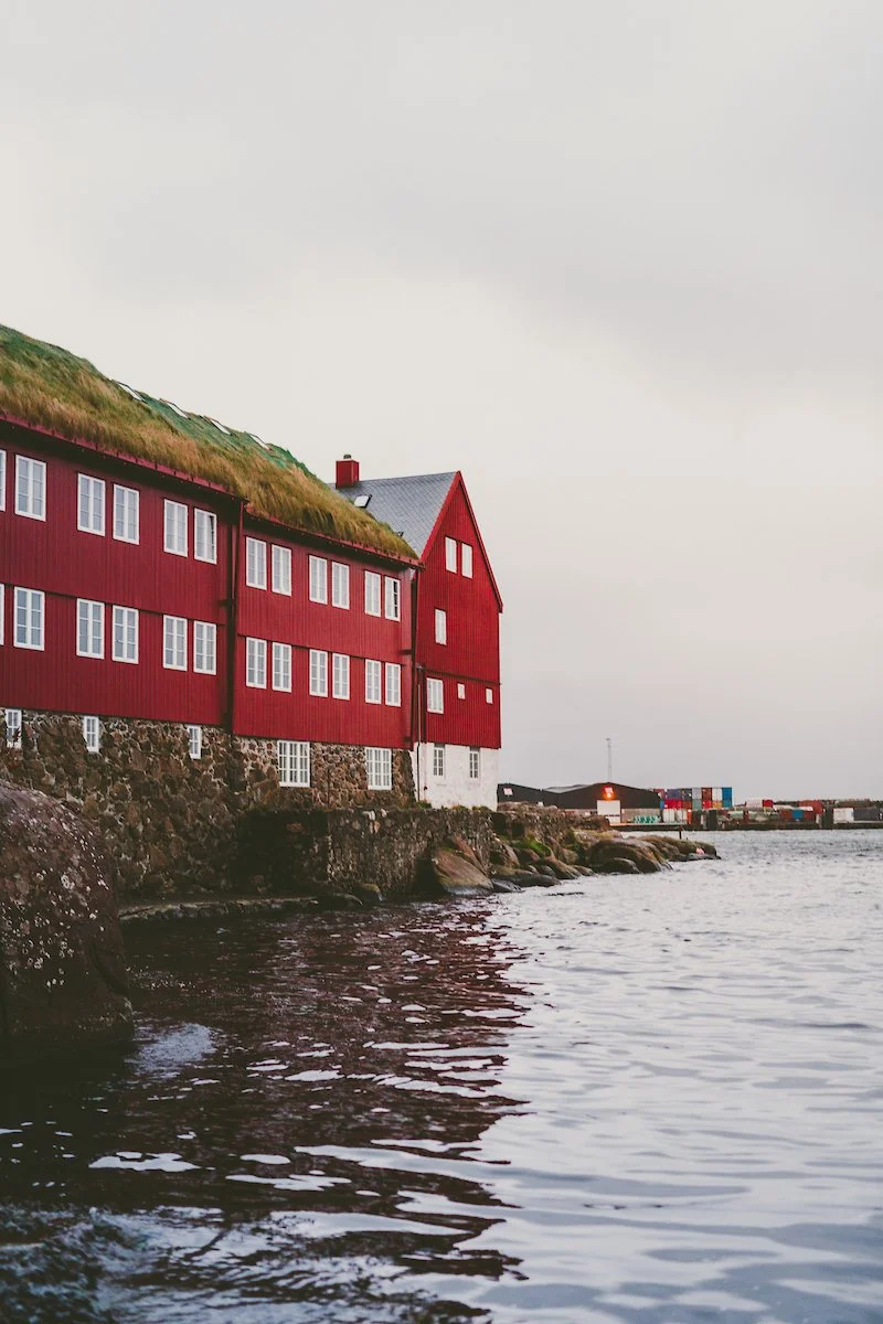visitfaroeislands_antligenvilse_torshavn.jpg