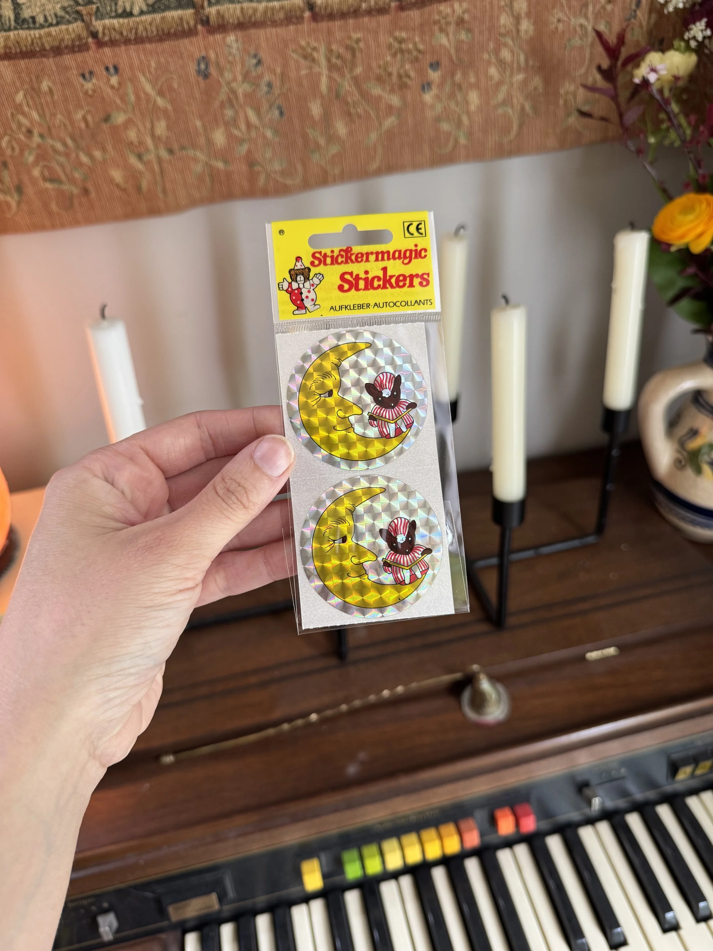 Stickers vintage - une lune et une souris (luisant)