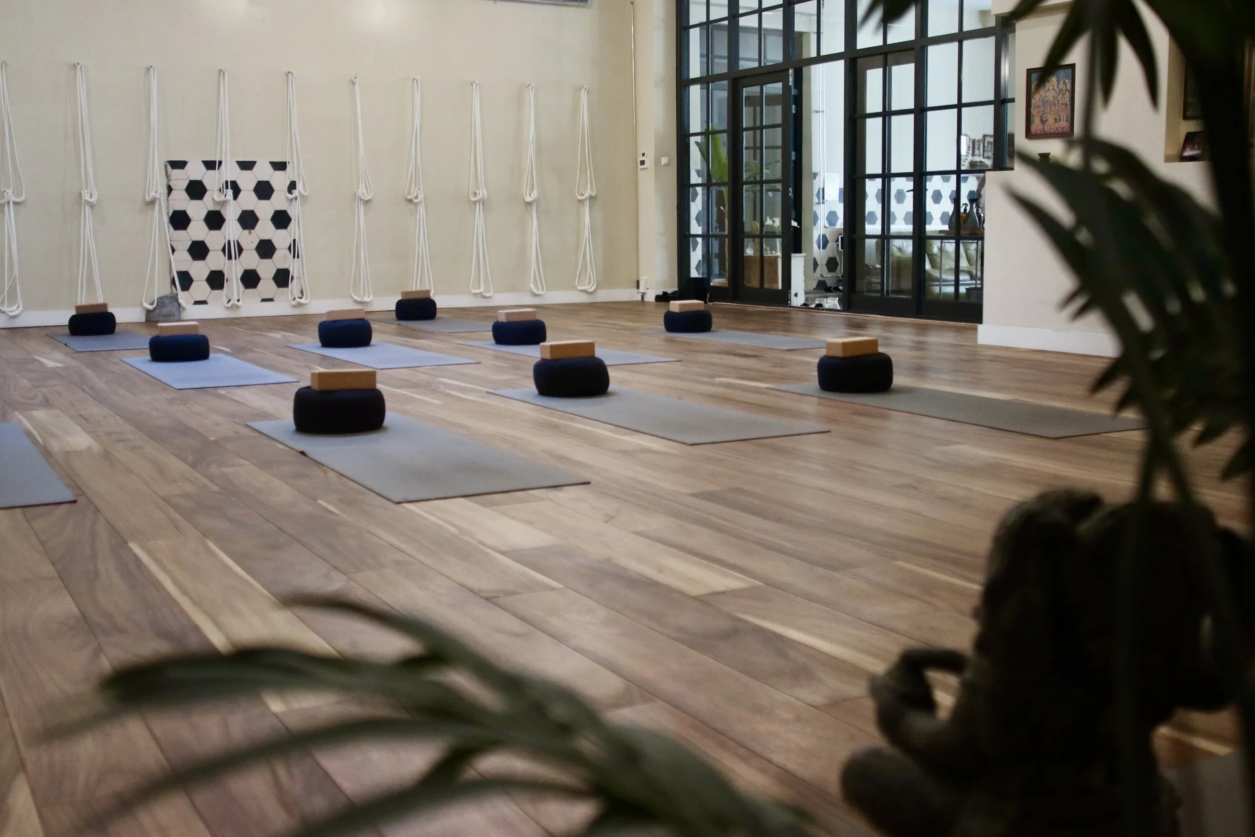 REST IN RESONANCE: YOGA SEADS, THE HAGUE / 10 years celebration
