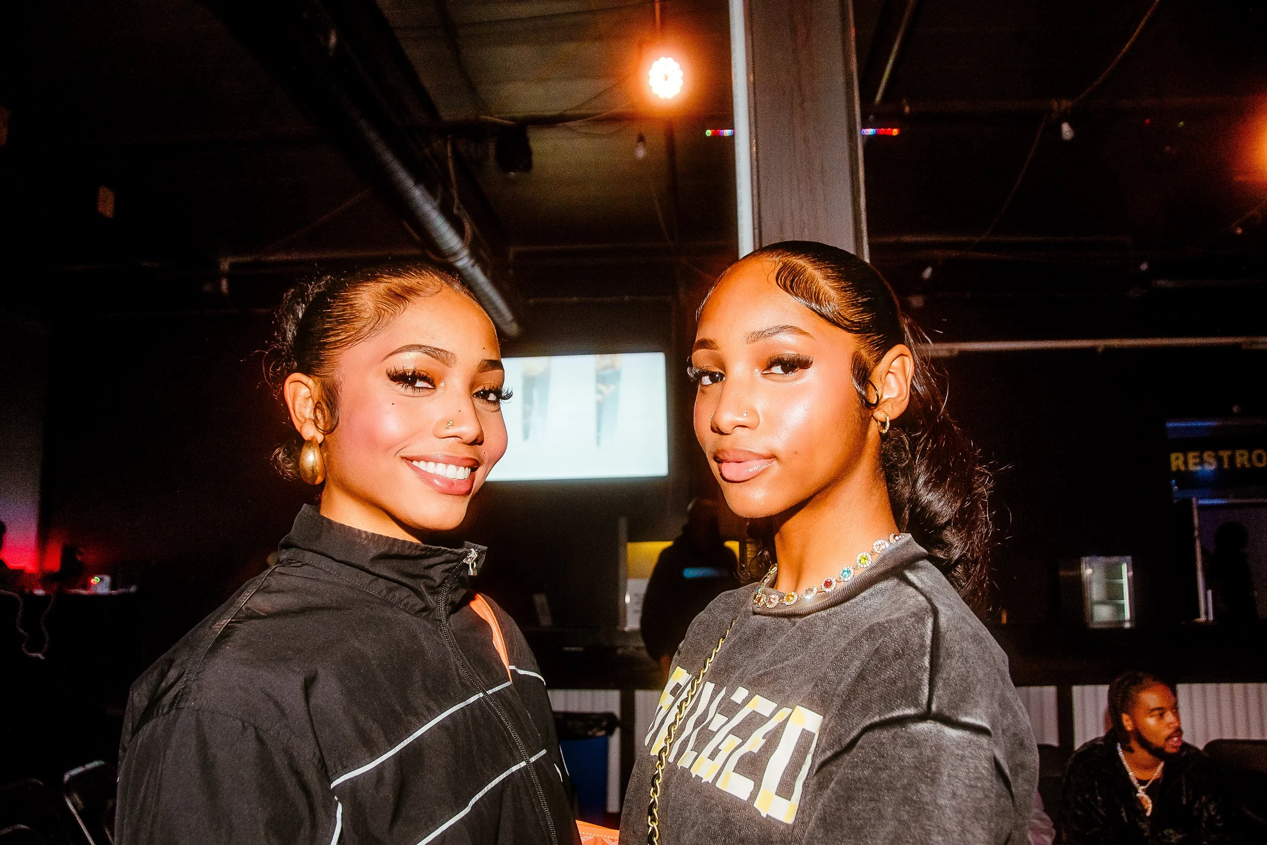 KISSING BOOTH POP-UP gSU