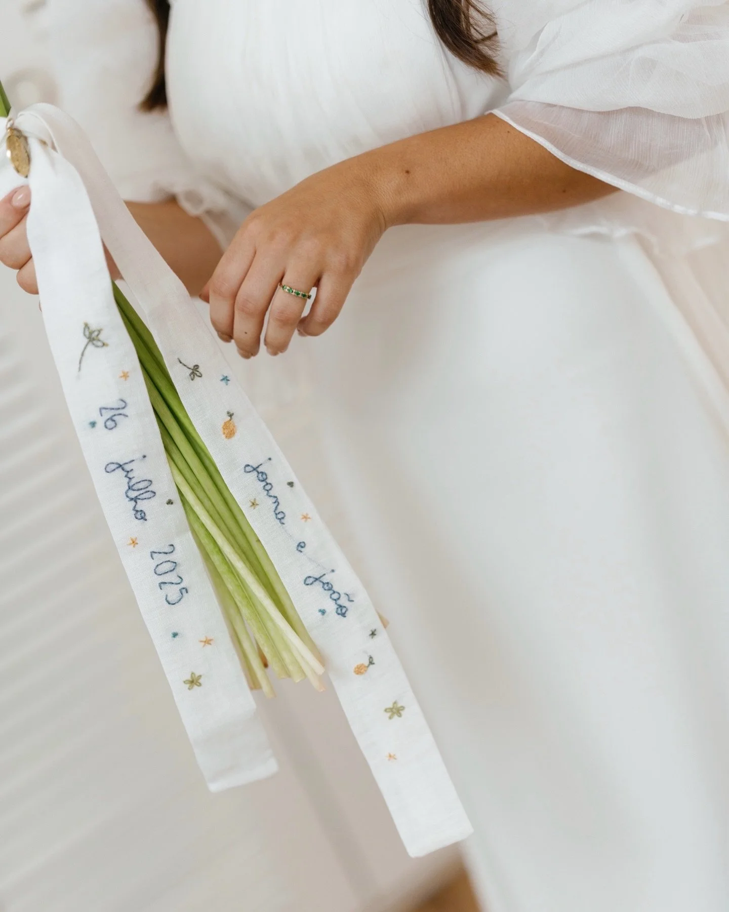 A Joana 🧡

Gr&acirc;ndola, Alentejo, &ldquo;40 graus &agrave; sombra&rdquo;. This is one of those days I love to revisit when thinking about 2025 weddings and one I can&rsquo;t wait to share more of. 

#portugalweddingphotographer