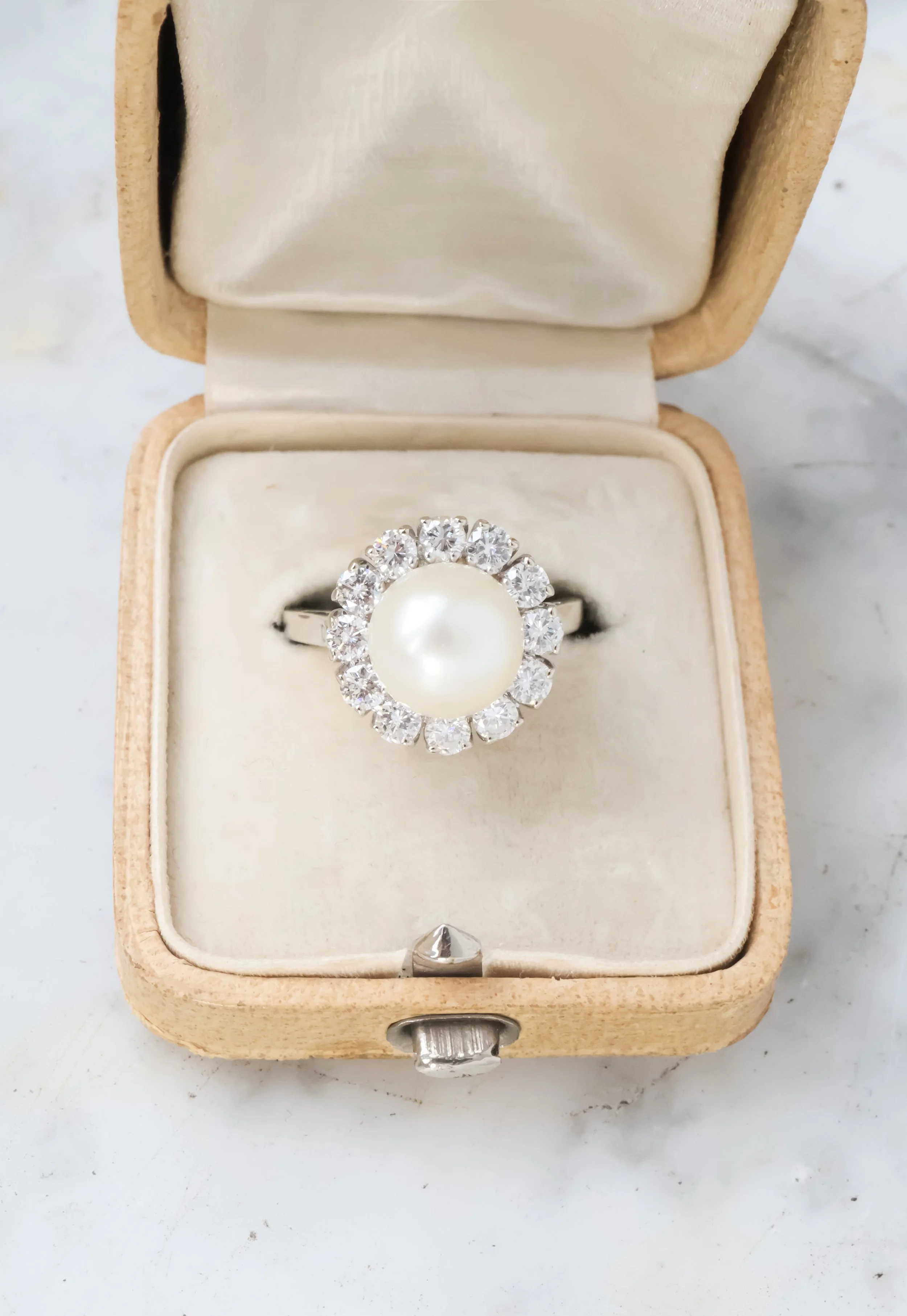 bague perles et diamants