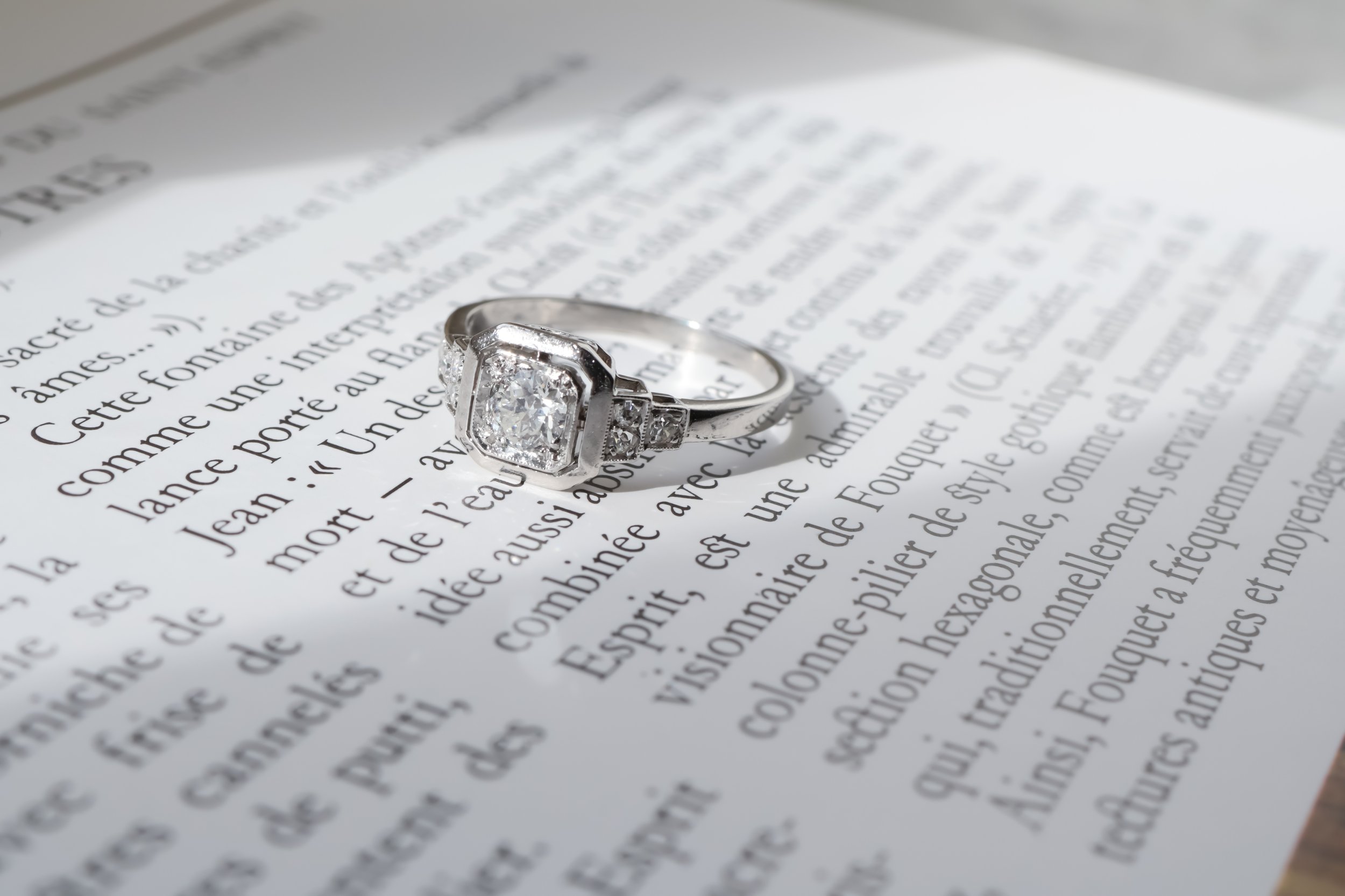 bijouterie ancienne à Rouen spécialisée dans les bijoux anciens