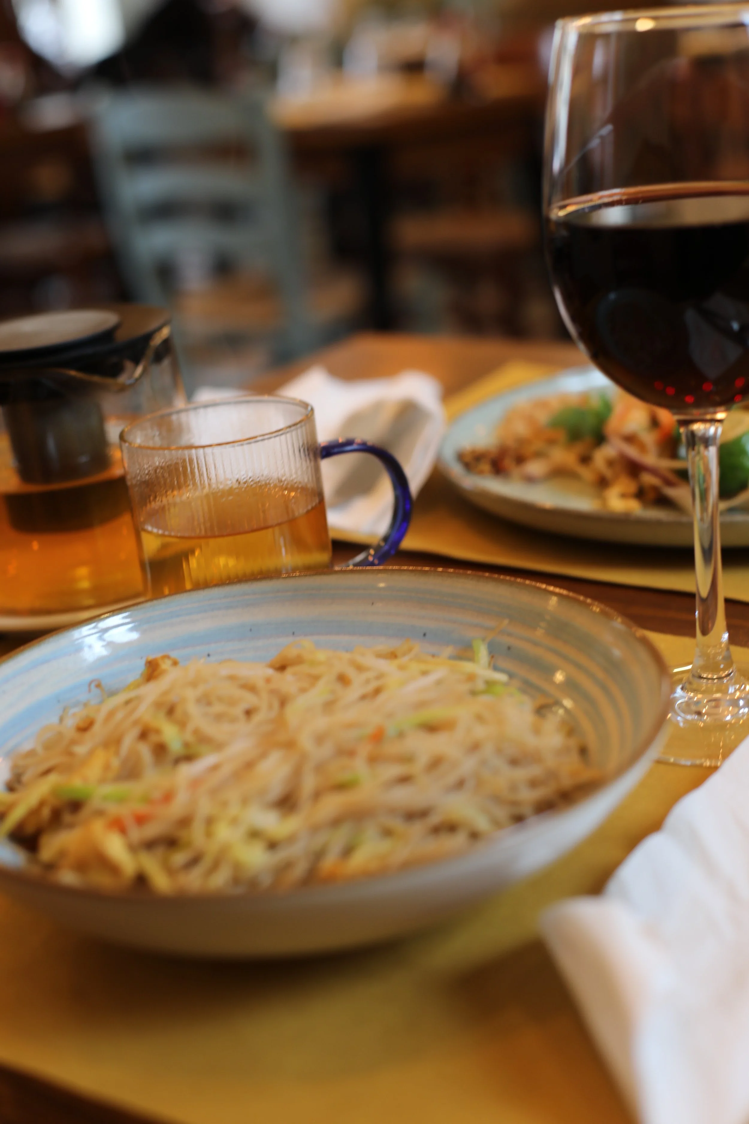 Spaghetti di Riso Saltati con Verdure