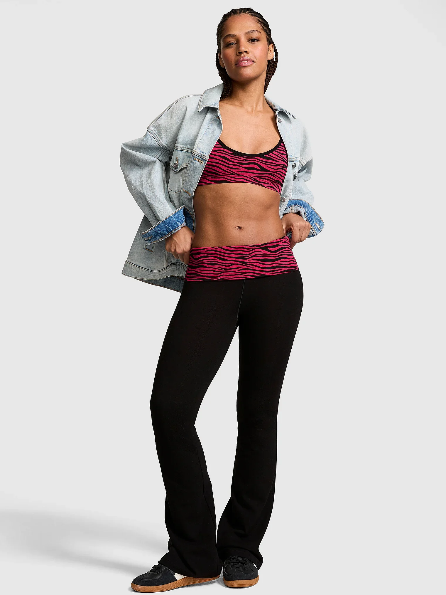 112719937KR6_OM_F.jpg.webp