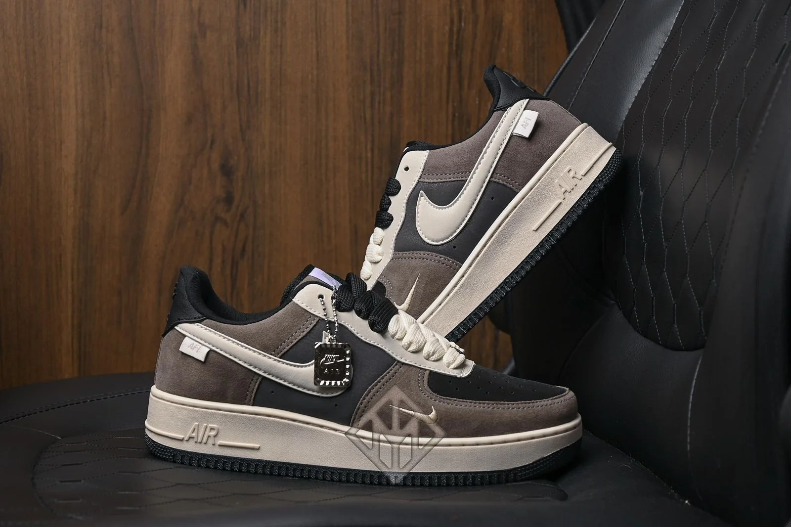 Nike Air Force AF1 AR3401 - Luxo