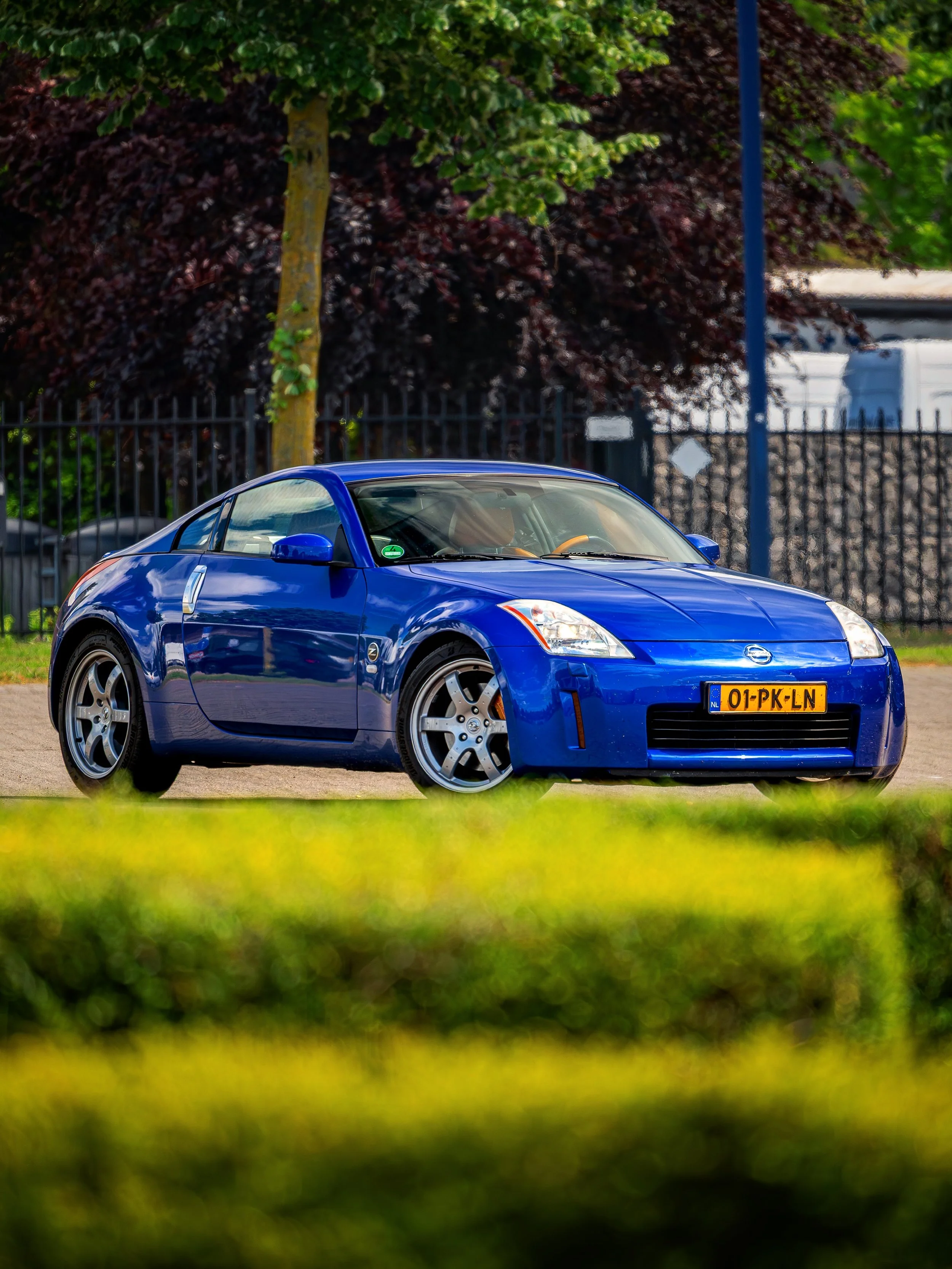 Saturday drives are always a good reminder of why I love this car so much. Had to stop for a moment and admire it properly. #nissan350z #fairladyz #nissanfairladyz