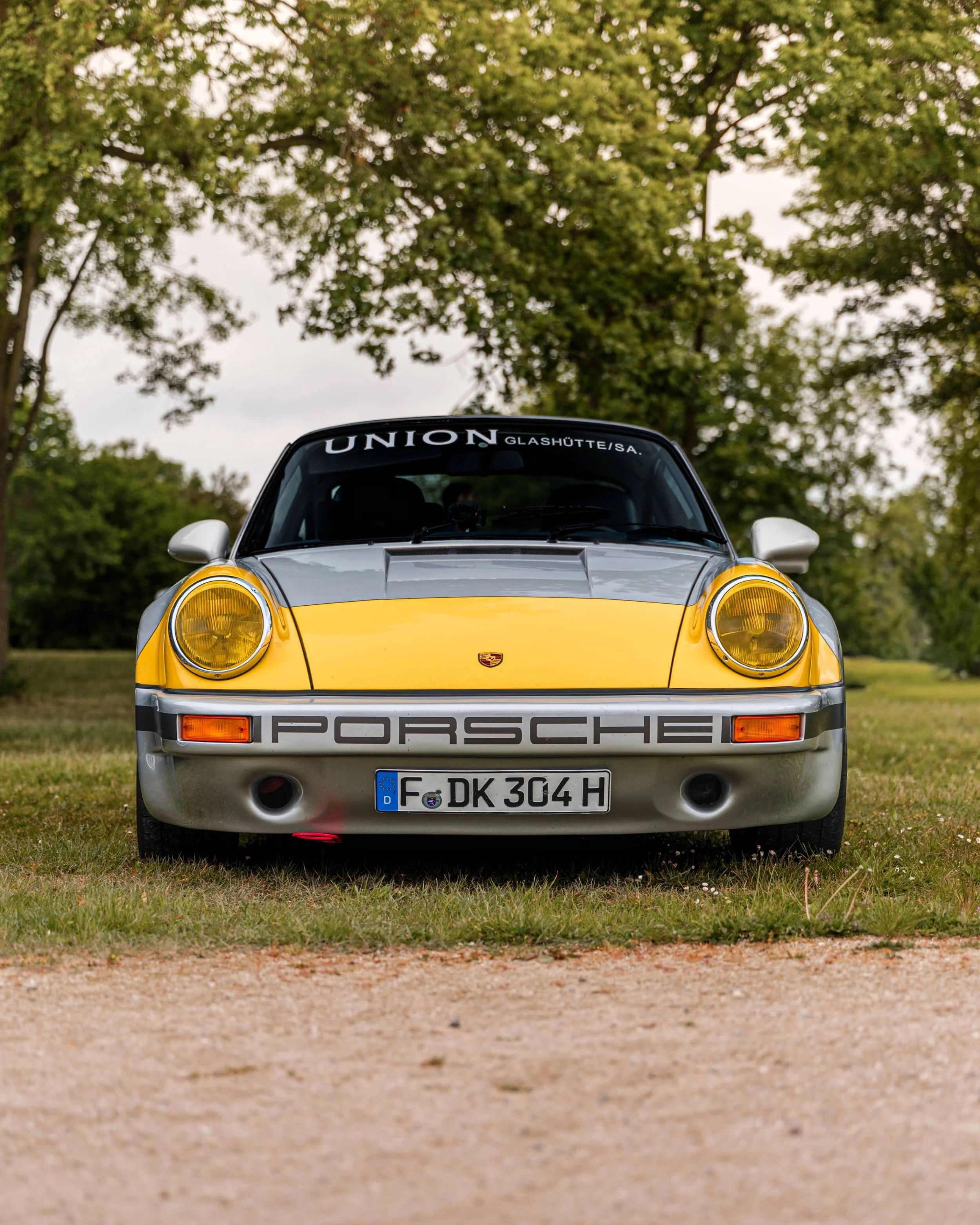While walking around PUUR @puurporschemagazine, I kept coming back to Tobias&rsquo; 911 SC 3.0 @911sccs.

I really liked the silver paint with the yellow accents. The whole car felt simple in the best way. It didn&rsquo;t need anything excessive to s