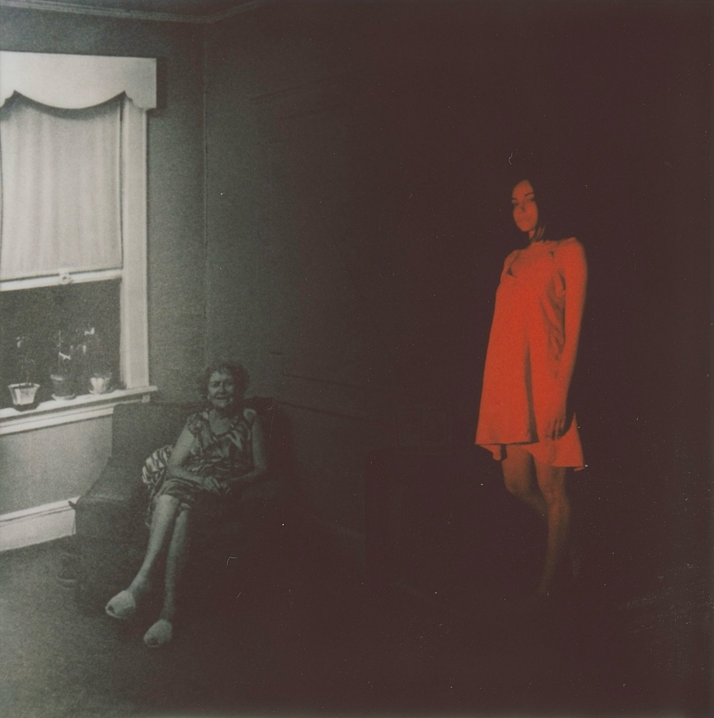 TIME TRAVELER 

Double exposure shot on Mamiya rb67 with instax square film @fujifilm_instax_northamerica using the @frankinstax

#mamiya #instantfilm #dreamscape
#AlternativePhotography
#ExperimentalPhotography