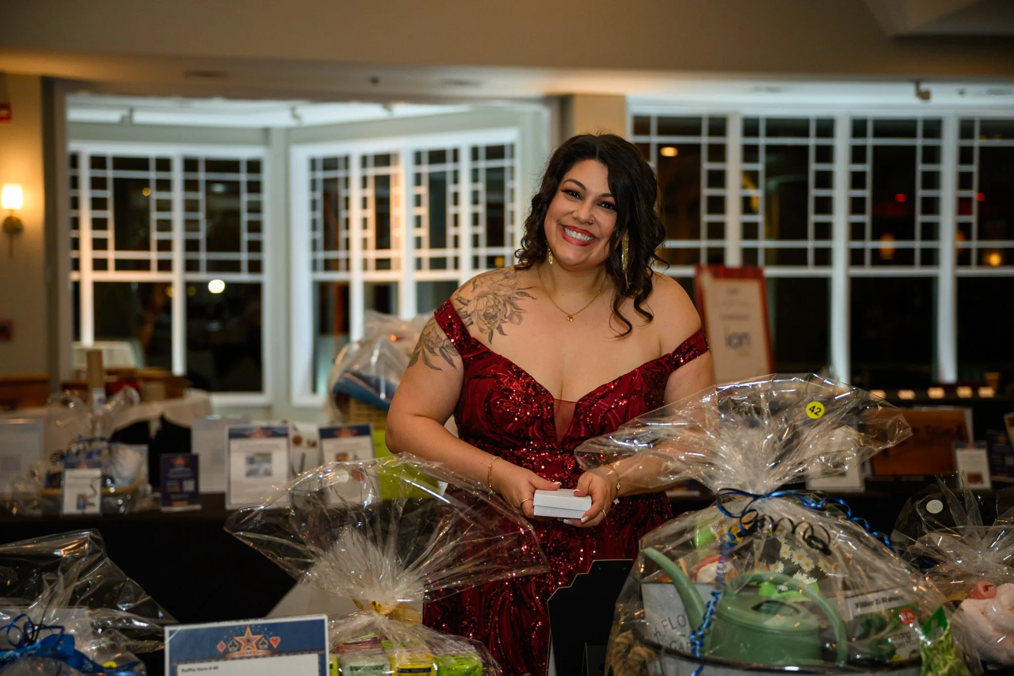 2026 Gala Diana Altobelli at Auction Table.jpg