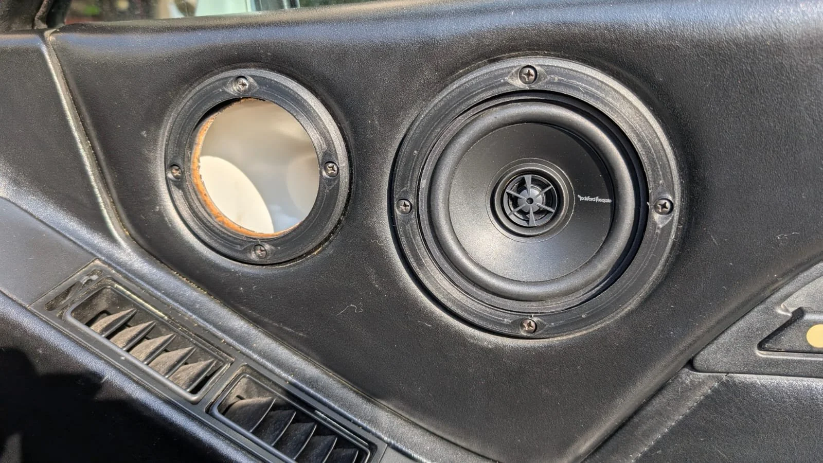 Rockford Fosgate 4 inch speaker installed in Porsche 928 with SF custom grille
