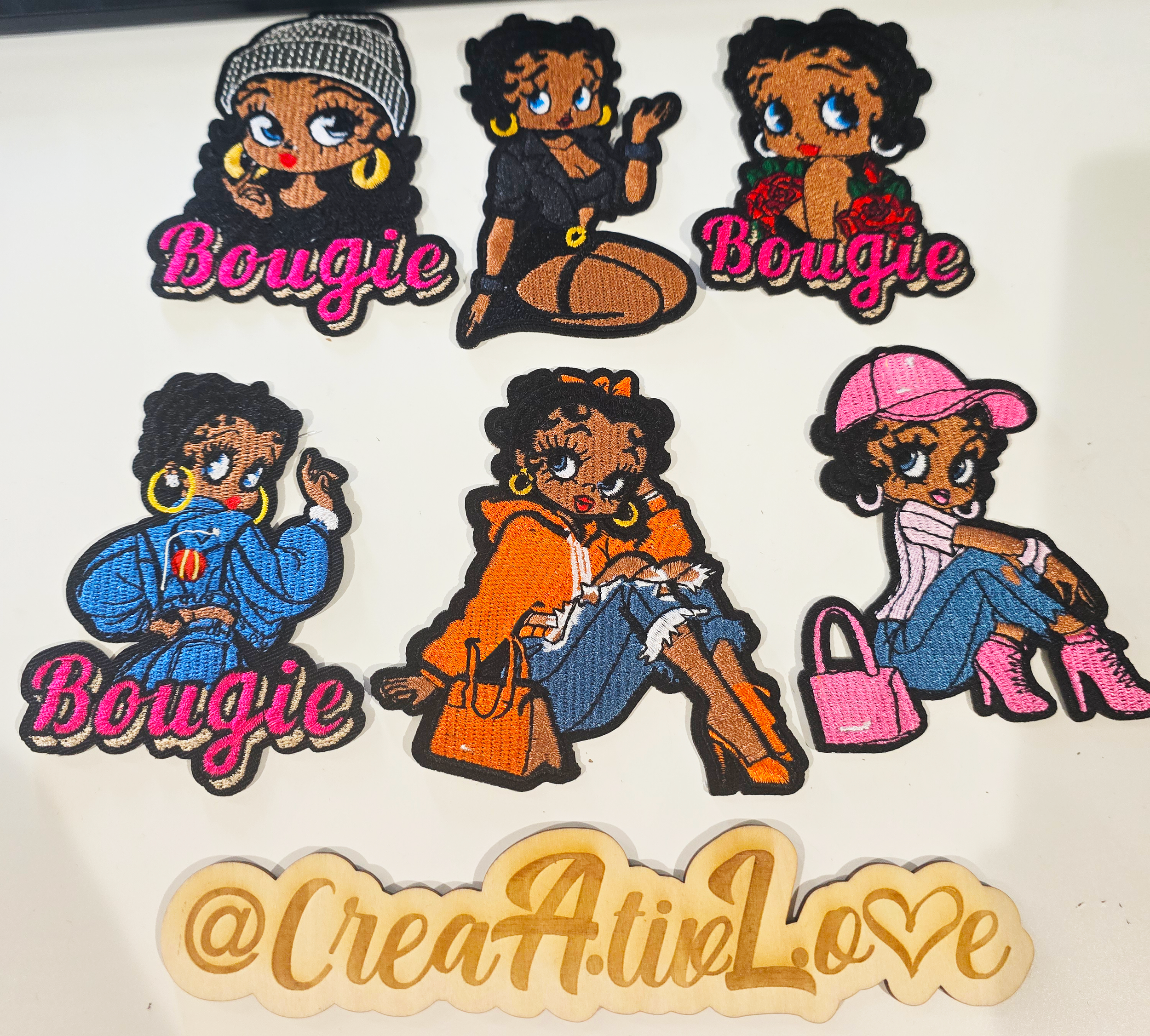 Bougie Fashionista Embroidered Patch Set