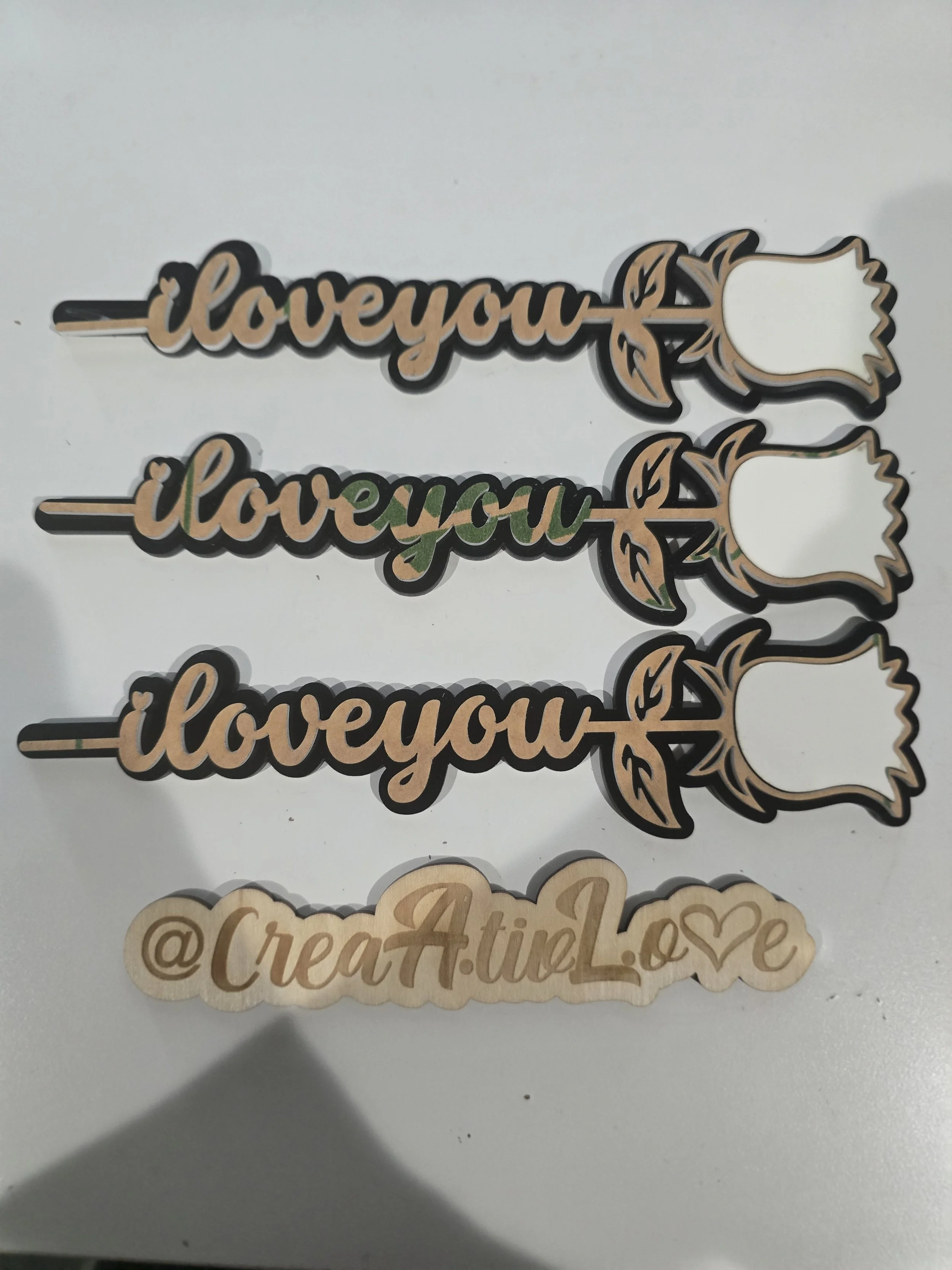 Charming Wooden 'I Love You' Tags