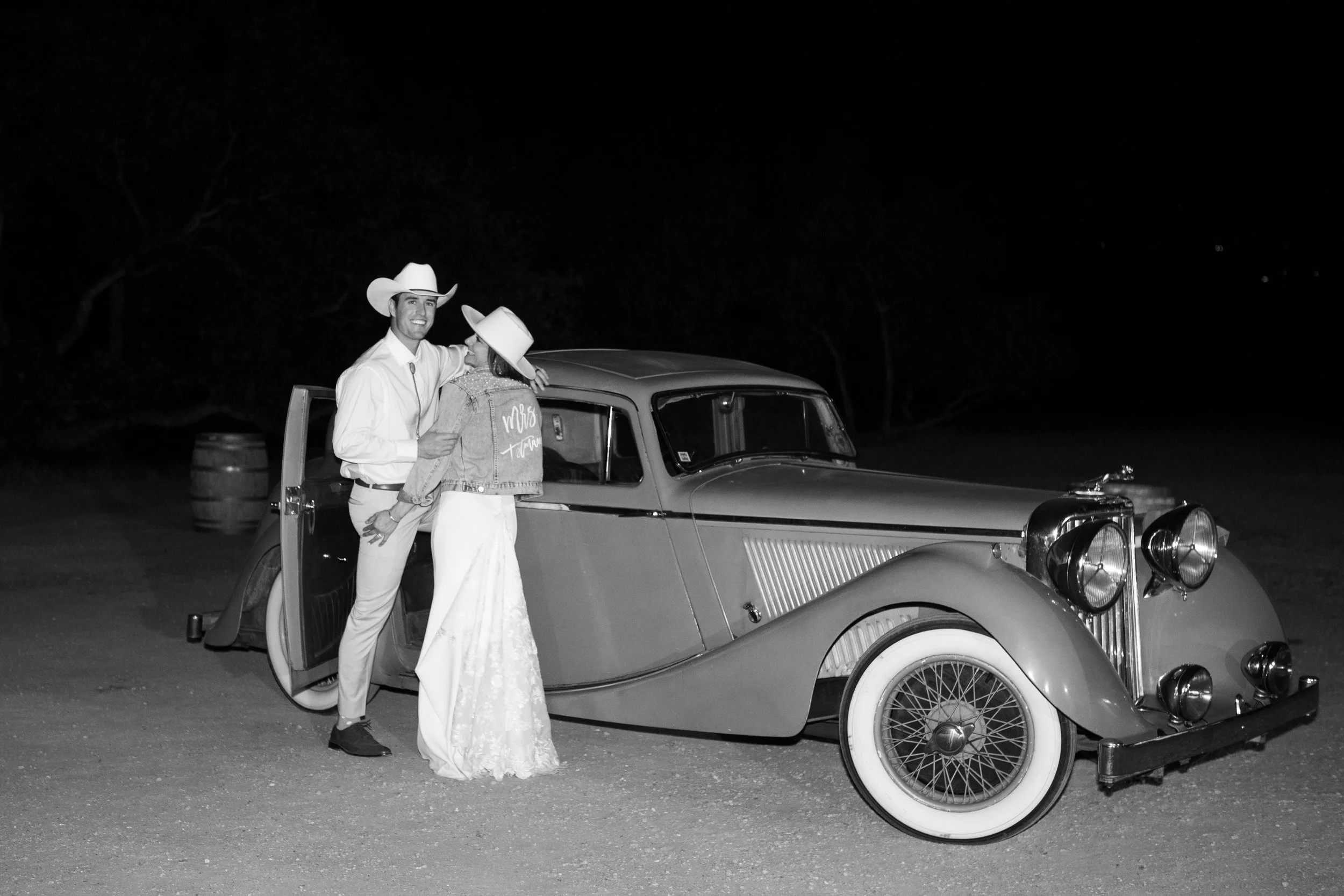 ELYSE AND TYLER_SNEAK PEEK_102123-104.jpg