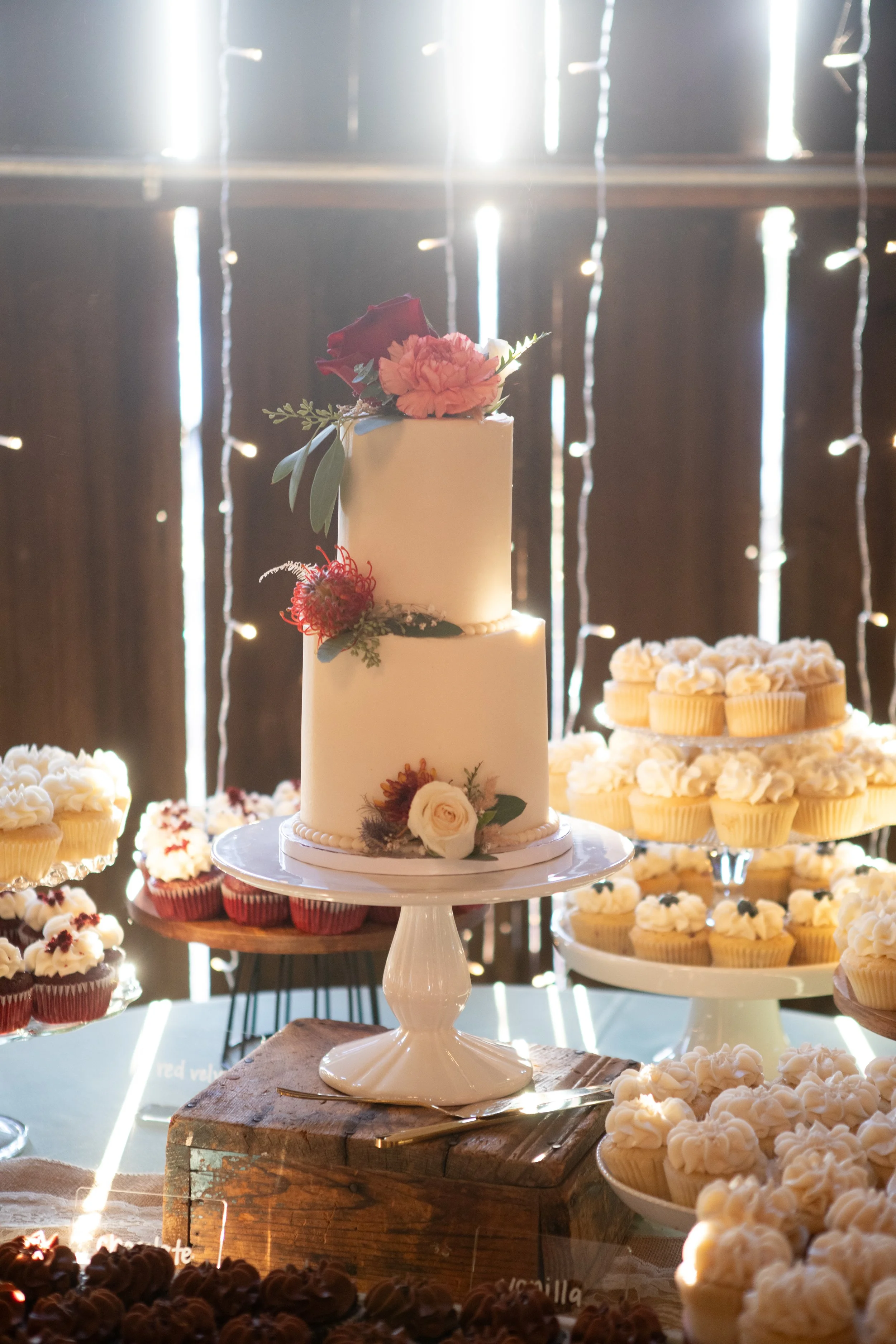 ELYSE AND TYLER_SNEAK PEEK_102123-76.jpg