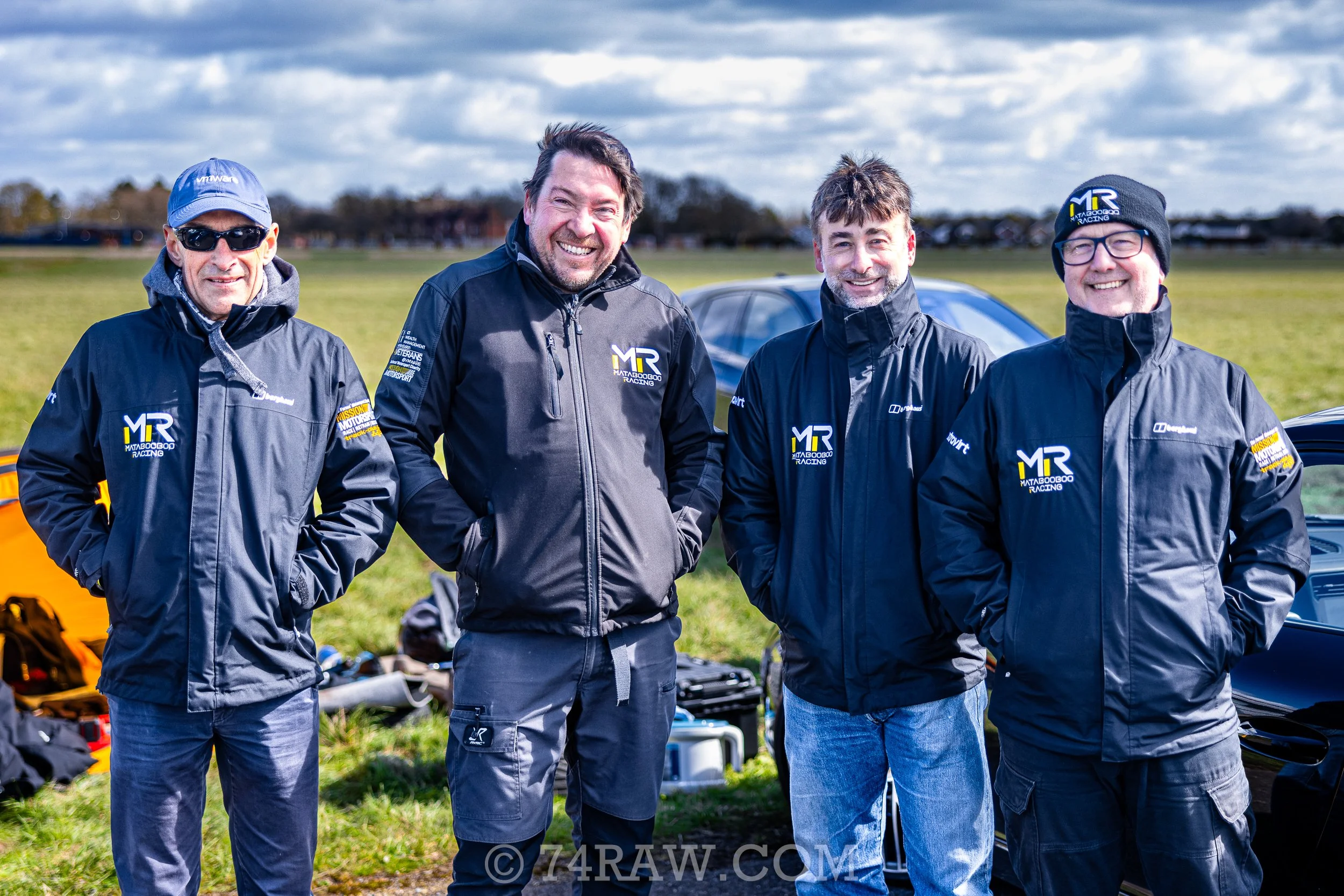 Abingdon Track Day - Great mates and cool cars = FUN!
