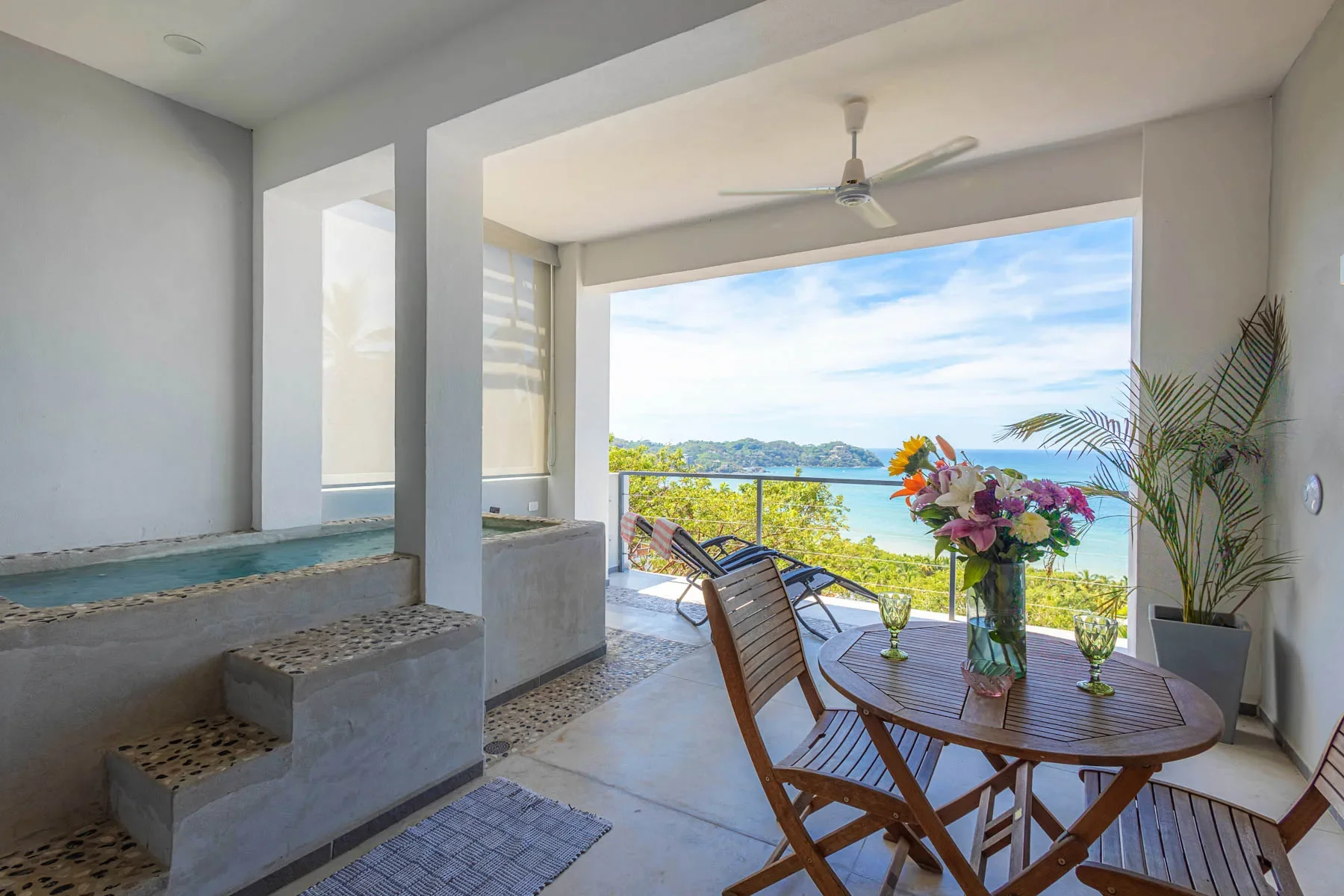 Studio #2 October 2023 web size (7).webp