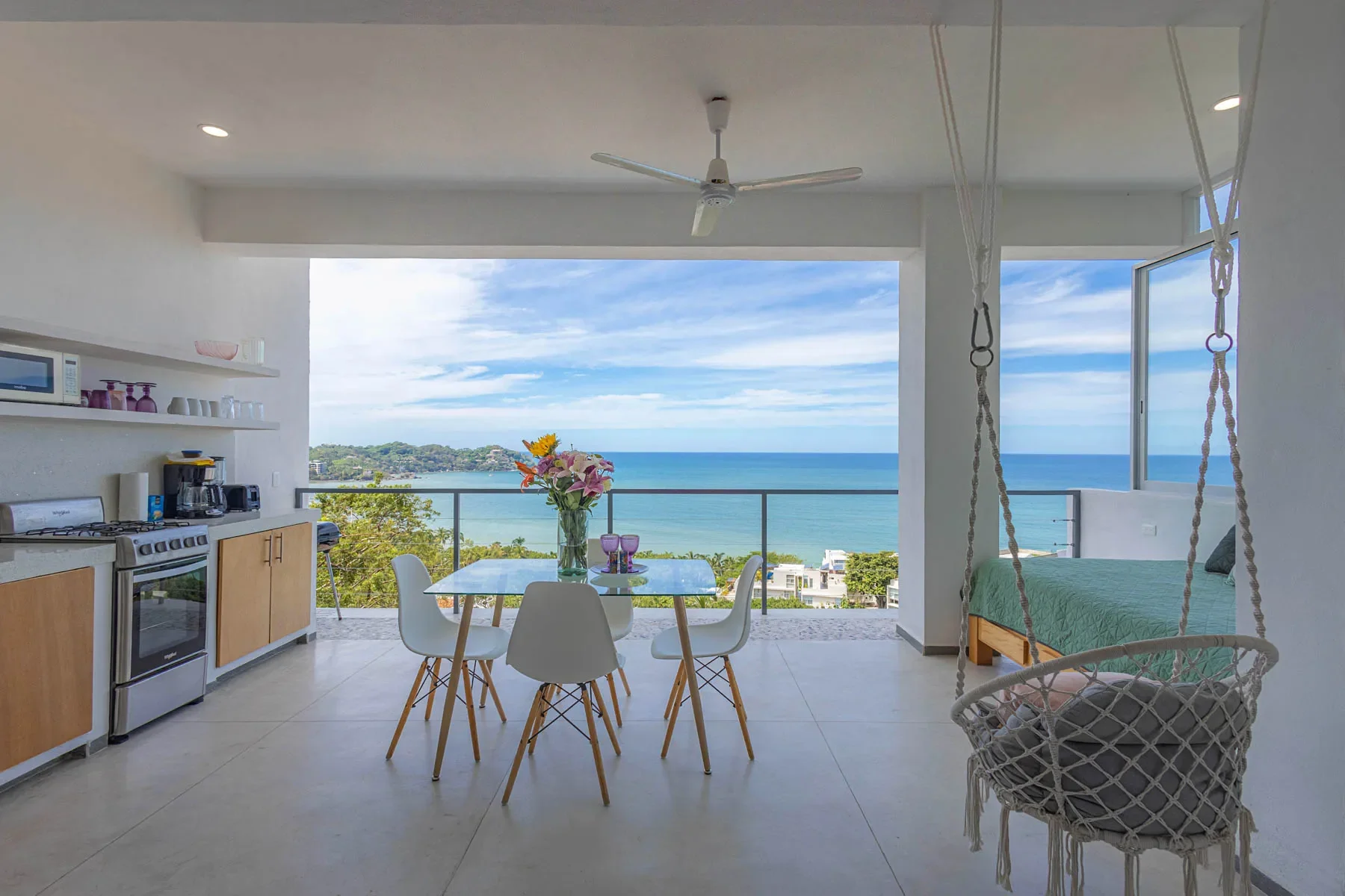 Studio #3 October-2023 web size (6).webp