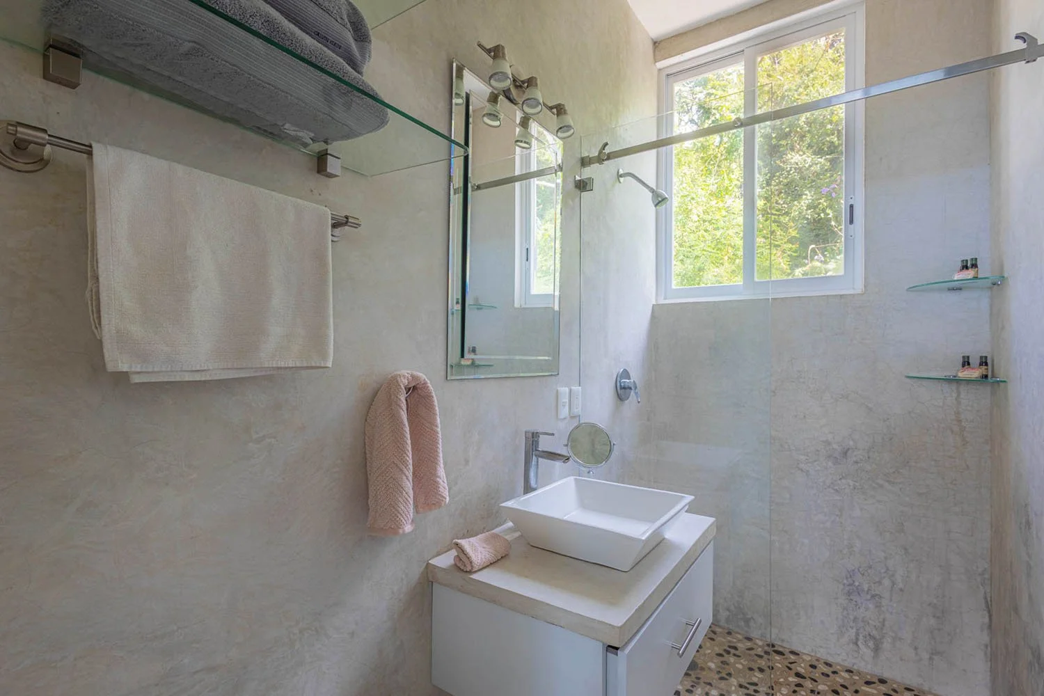 Studio #1 October 2023 web size (12).jpg