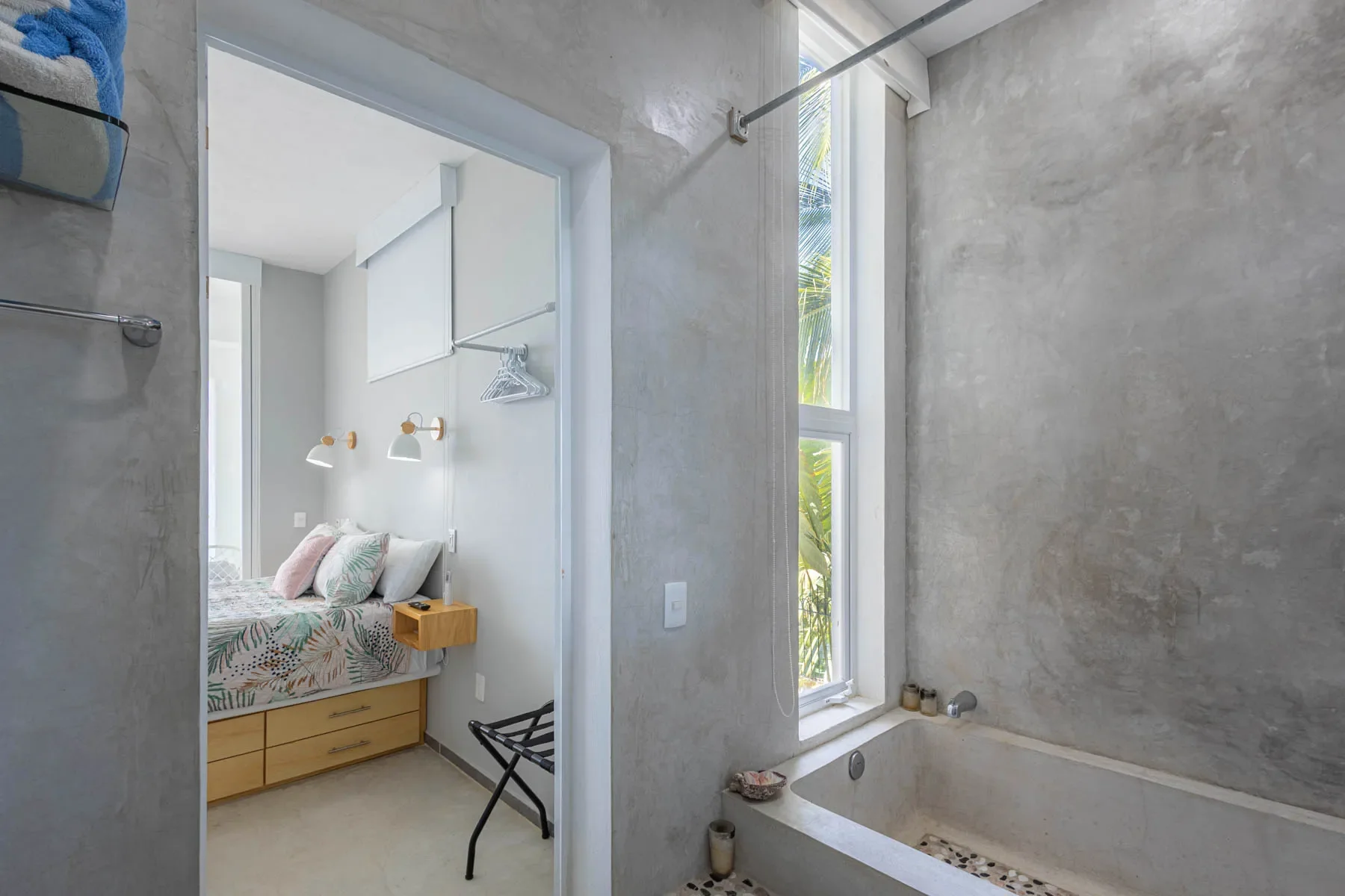 Studio #3 October-2023 web size (17).webp