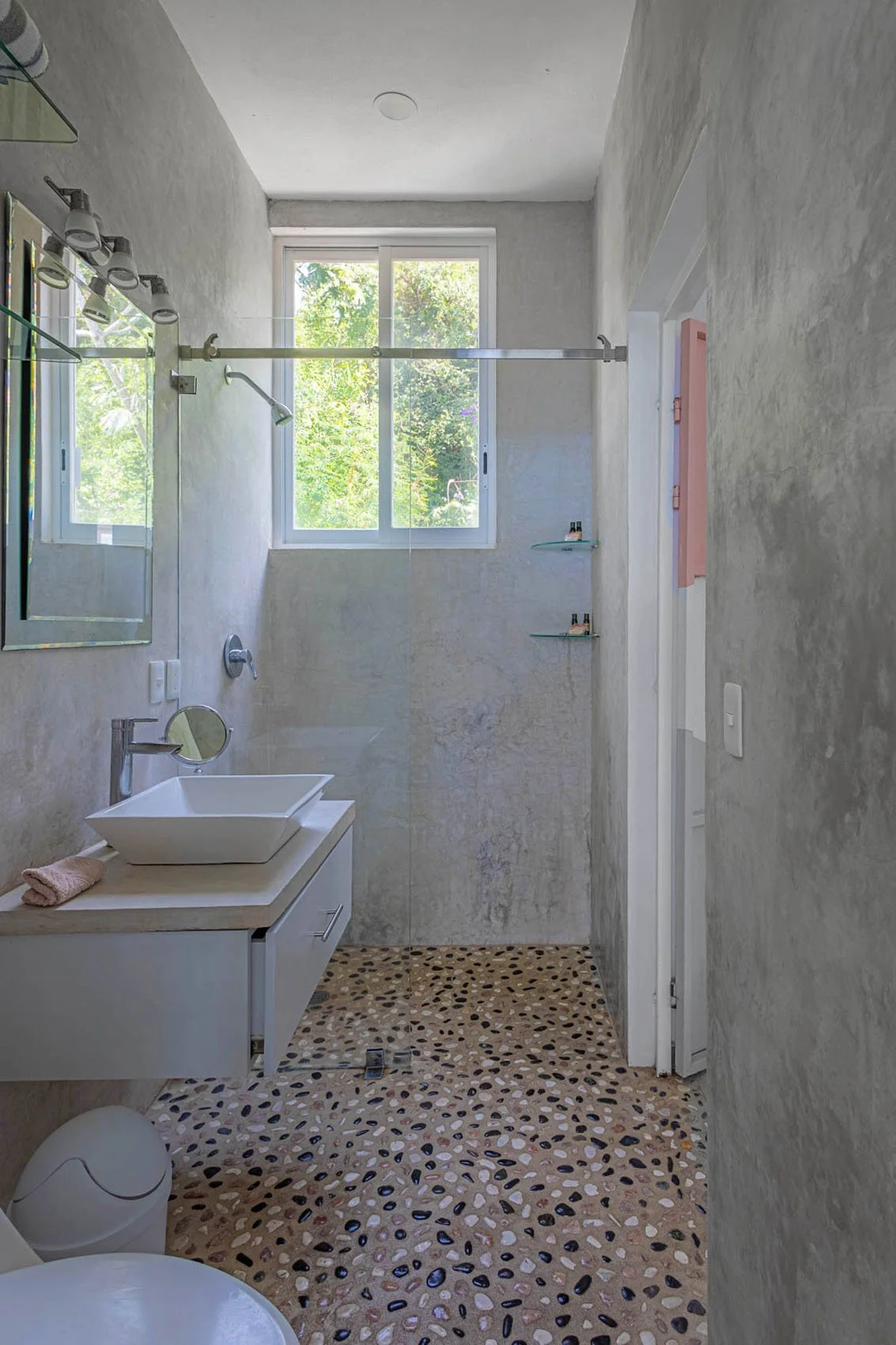 Studio #1 October 2023 web size (11).jpg