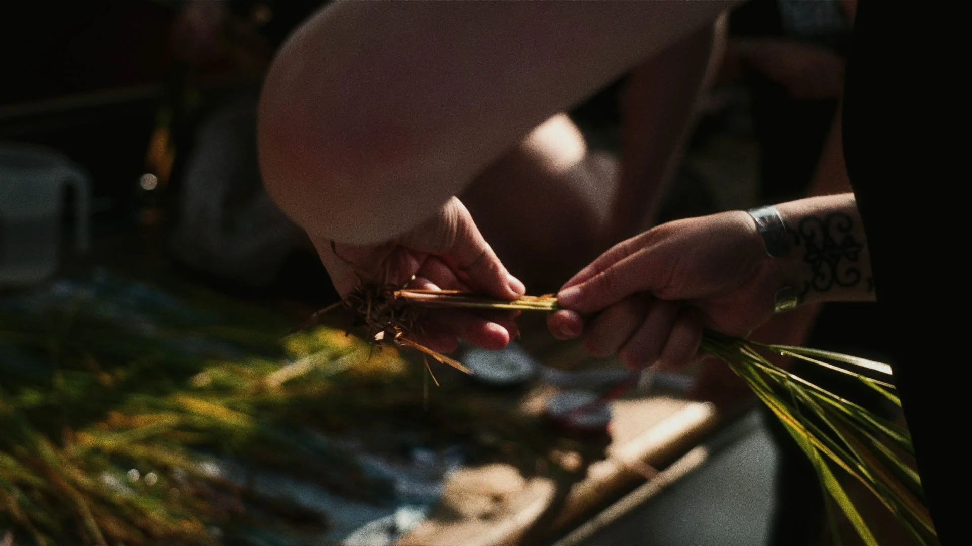 ÉPISODE #2_VF.00_03_13_11.Still036.jpg